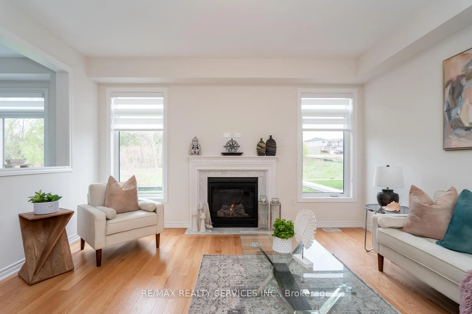 Photo 12 of 27 Gilham Way, Brant, Paris — HOMEH