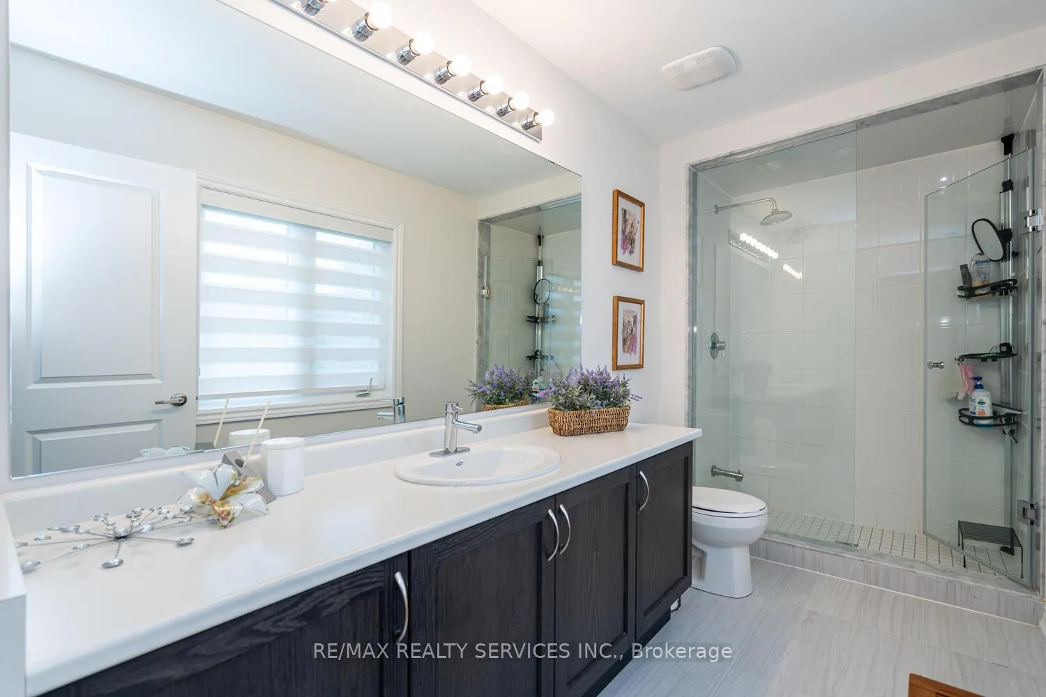 Photo 19 of 27 Gilham Way, Brant, Paris — HOMEH
