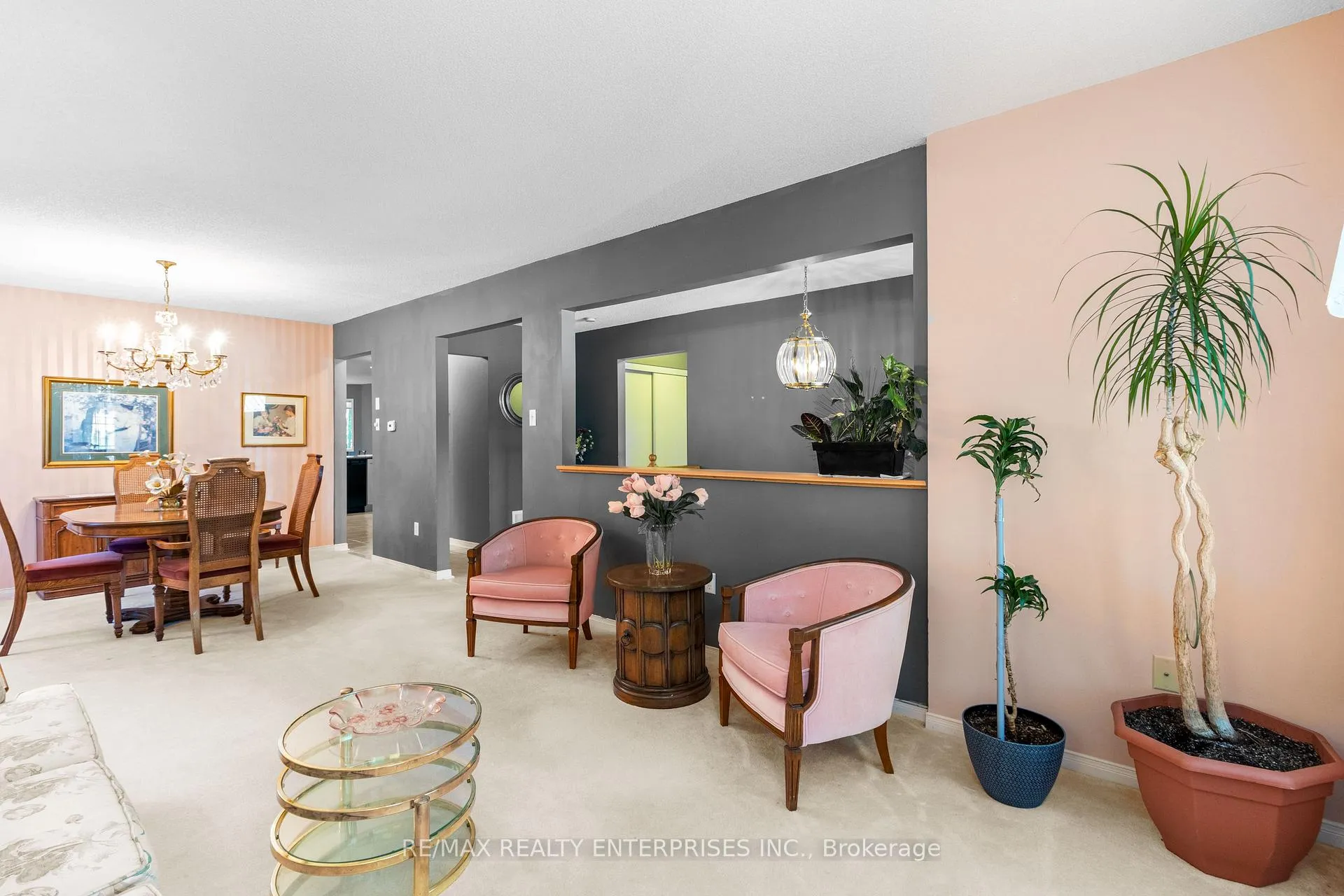 Photo 8 of 70 Downer Crescent, Wasaga Beach — HOMEH