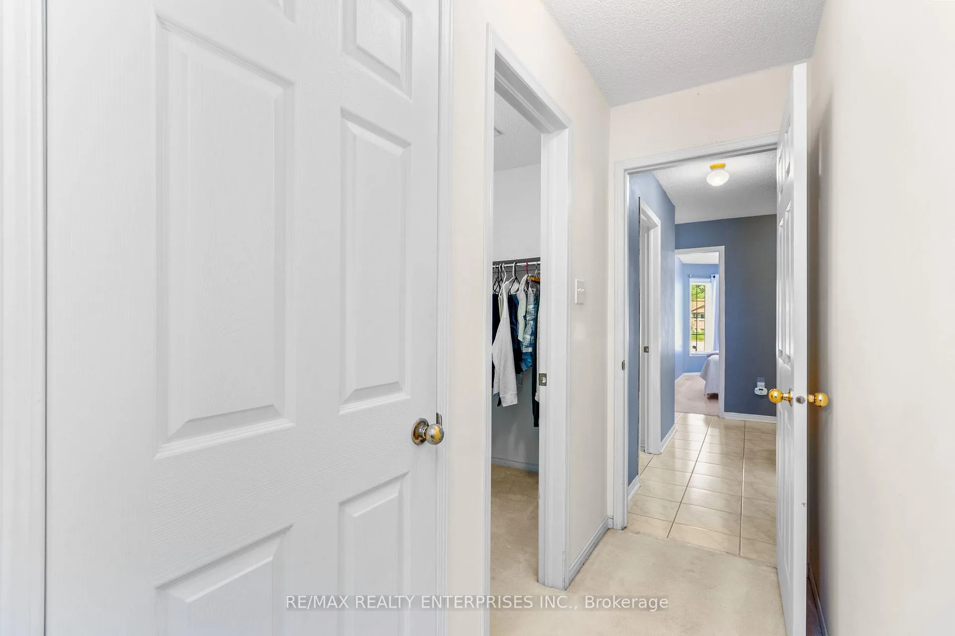 Photo 16 of 70 Downer Crescent, Wasaga Beach — HOMEH