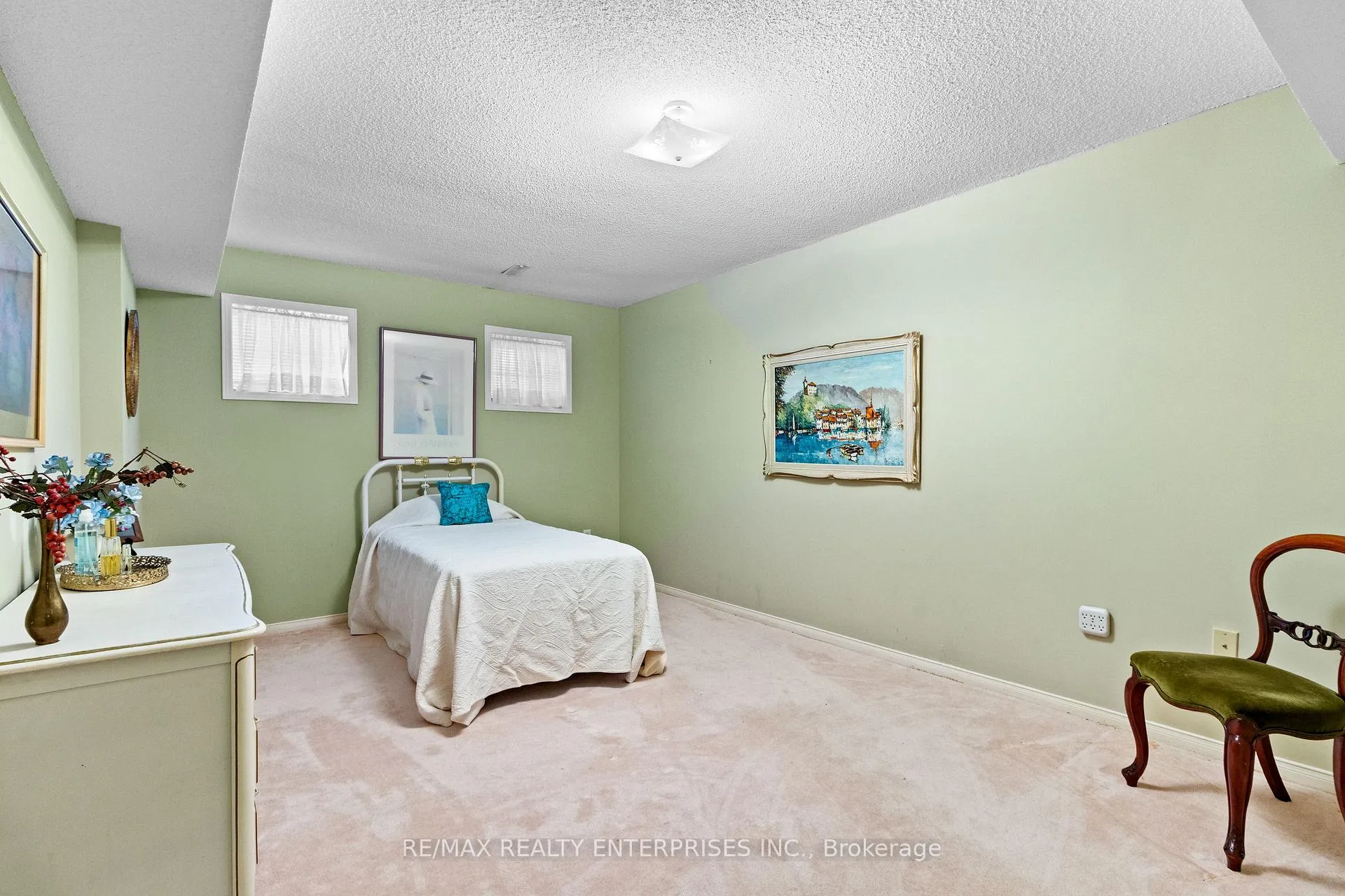Photo 25 of 70 Downer Crescent, Wasaga Beach — HOMEH