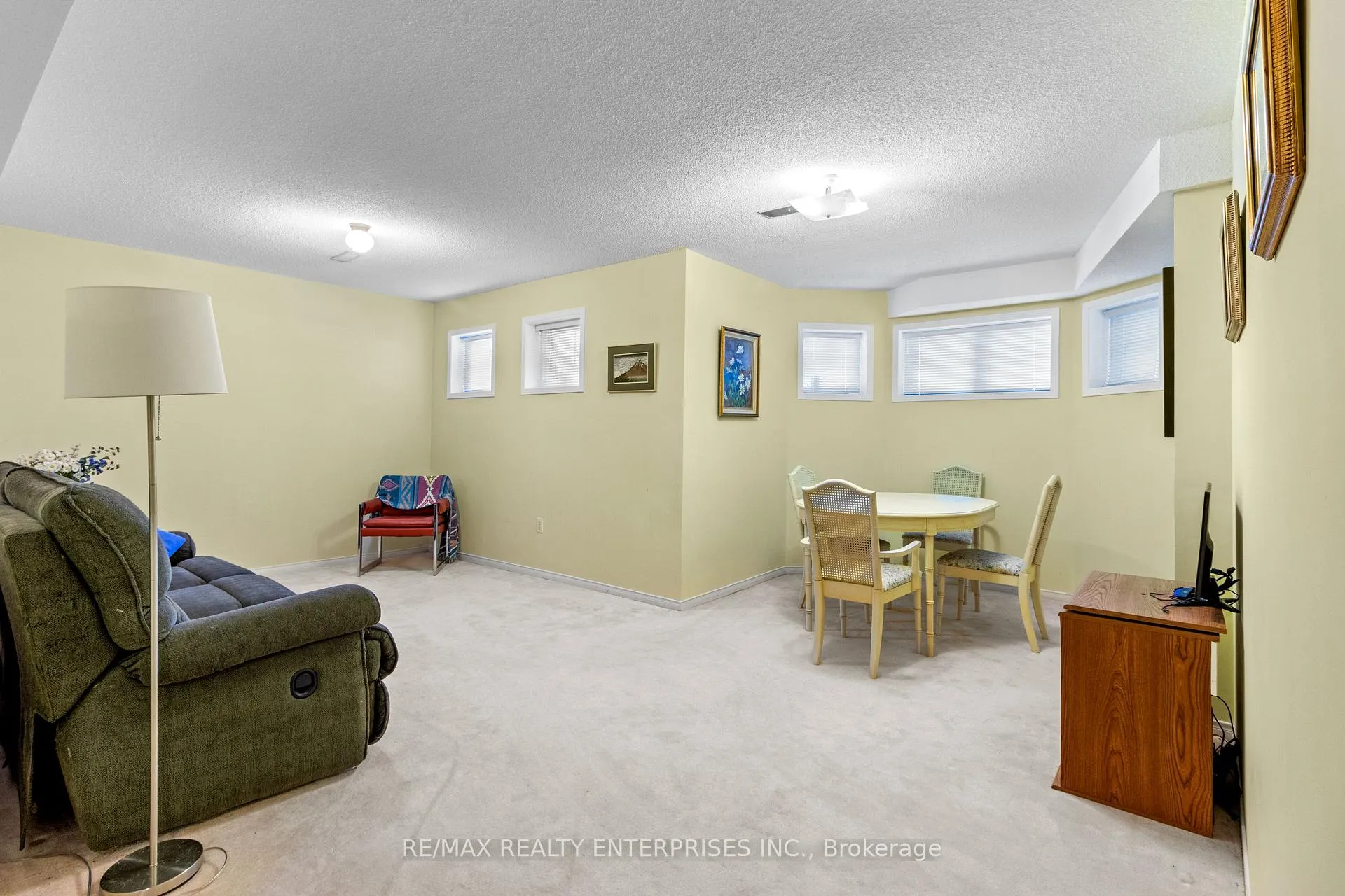 Photo 28 of 70 Downer Crescent, Wasaga Beach — HOMEH