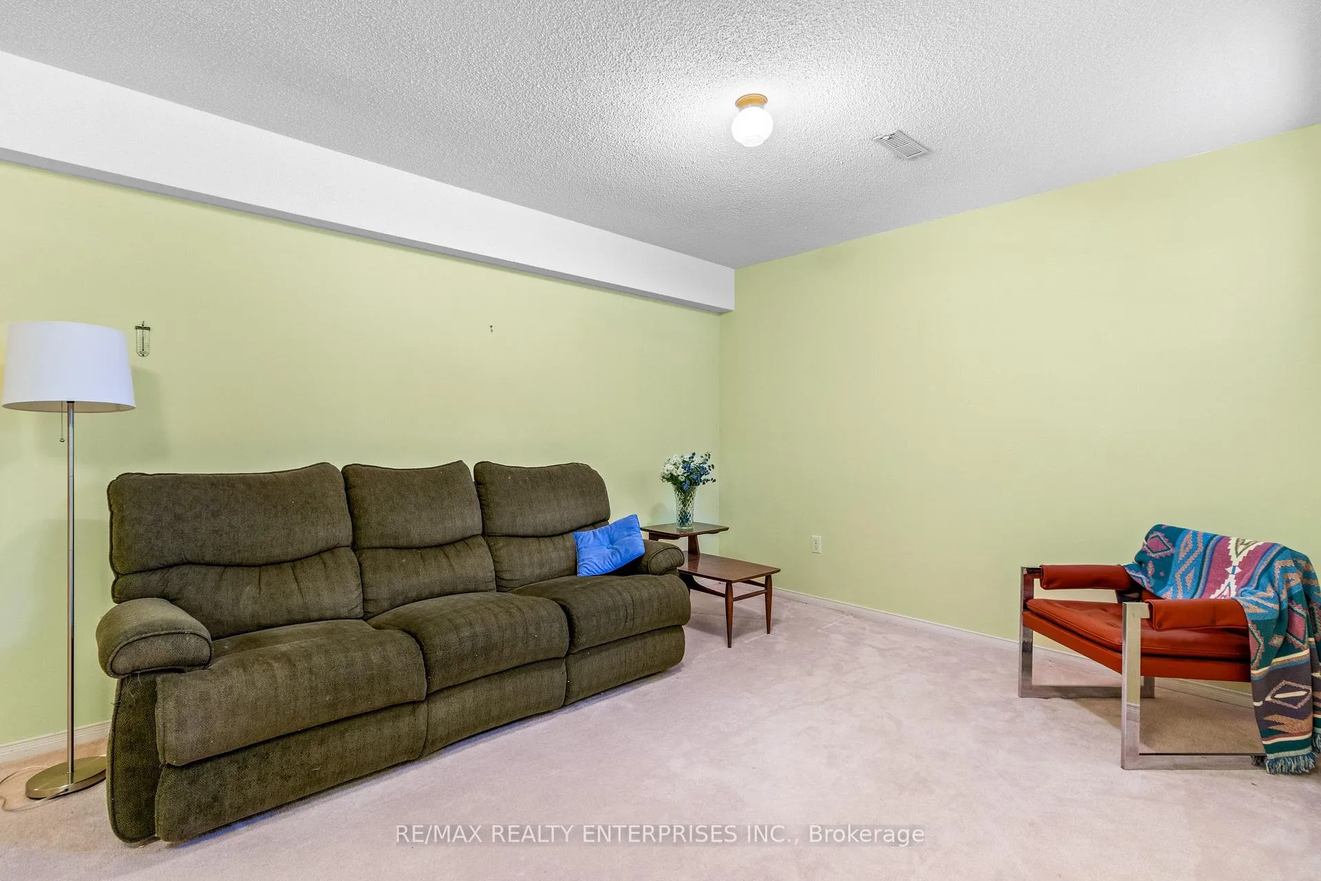 Photo 31 of 70 Downer Crescent, Wasaga Beach — HOMEH