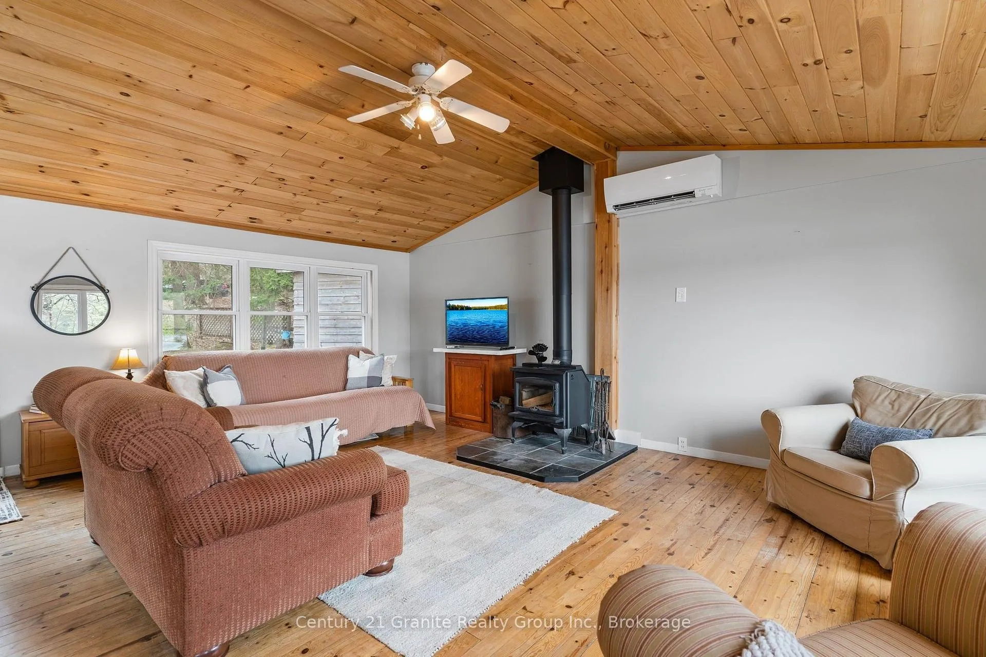 Photo 7 of 1027 Heney Trail, Algonquin Highlands, Stanhope — HOMEH