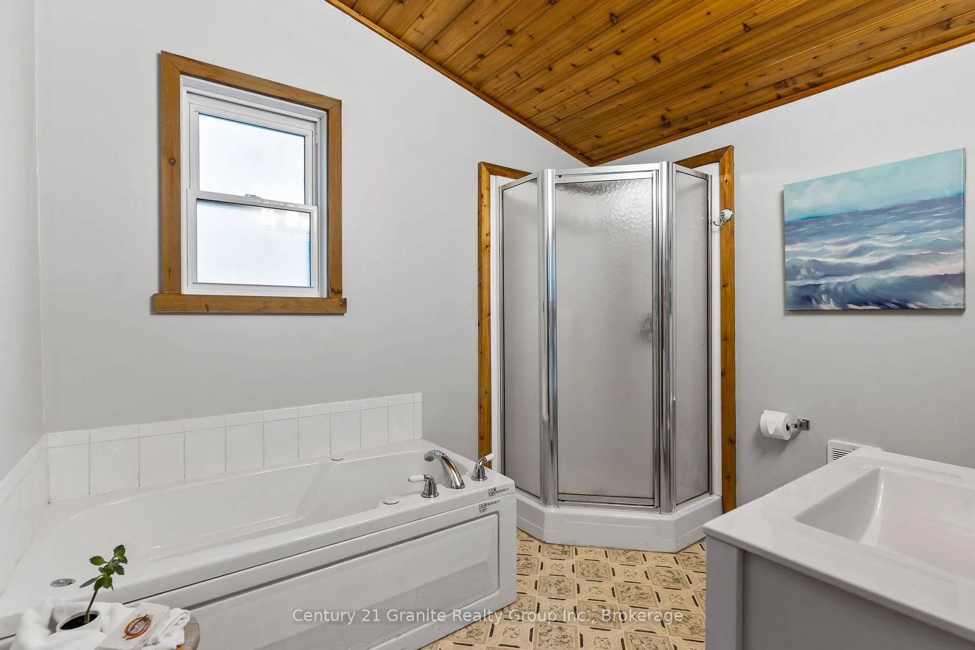 Photo 20 of 1027 Heney Trail, Algonquin Highlands, Stanhope — HOMEH