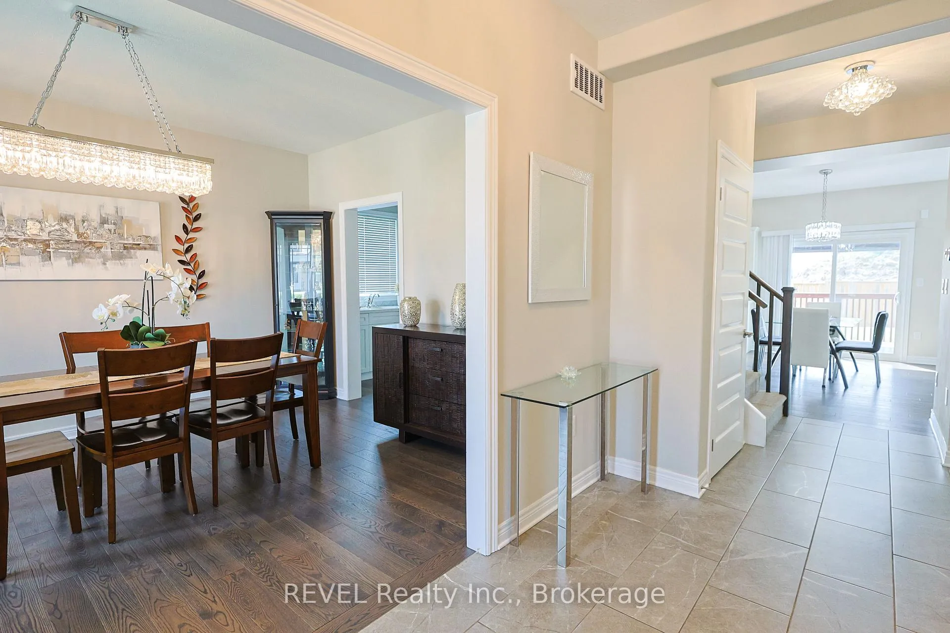 Photo 9 of 13 Cinnamon Street, Thorold, Rolling Meadows — HOMEH