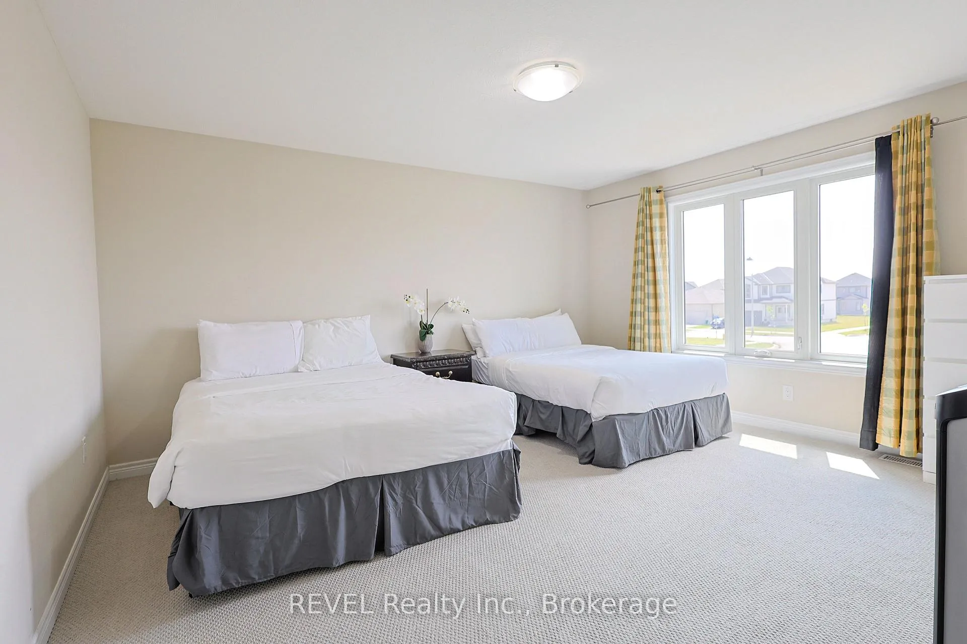 Photo 23 of 13 Cinnamon Street, Thorold, Rolling Meadows — HOMEH