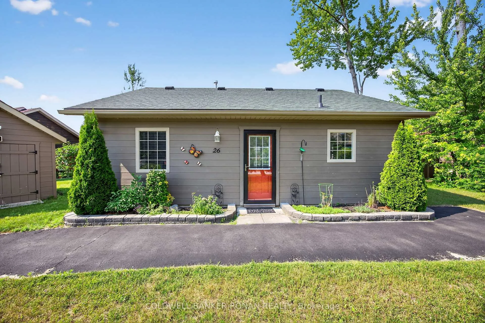Photo 1 of 26 Cabin Crescent, Wasaga Beach — HOMEH