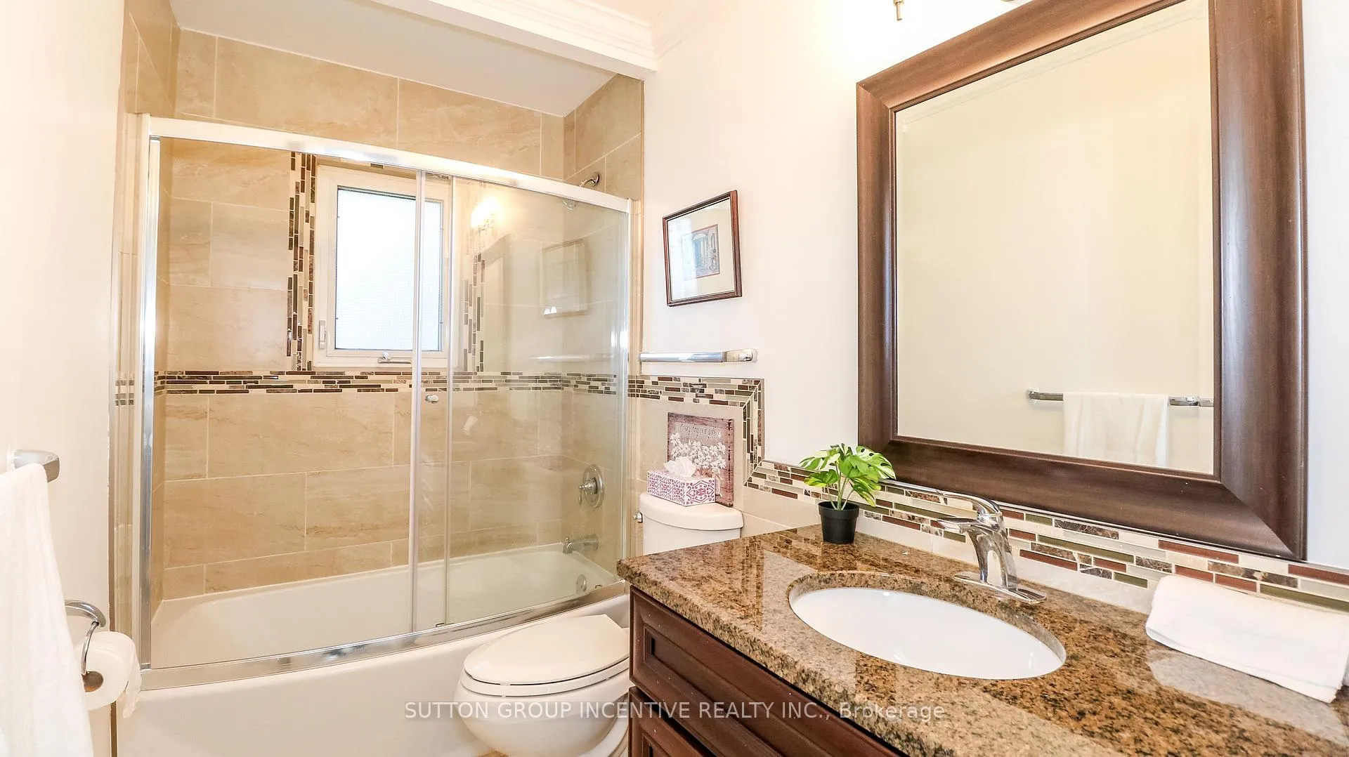 Photo 15 of 209 Dodson Road, Barrie, Painswick North — HOMEH