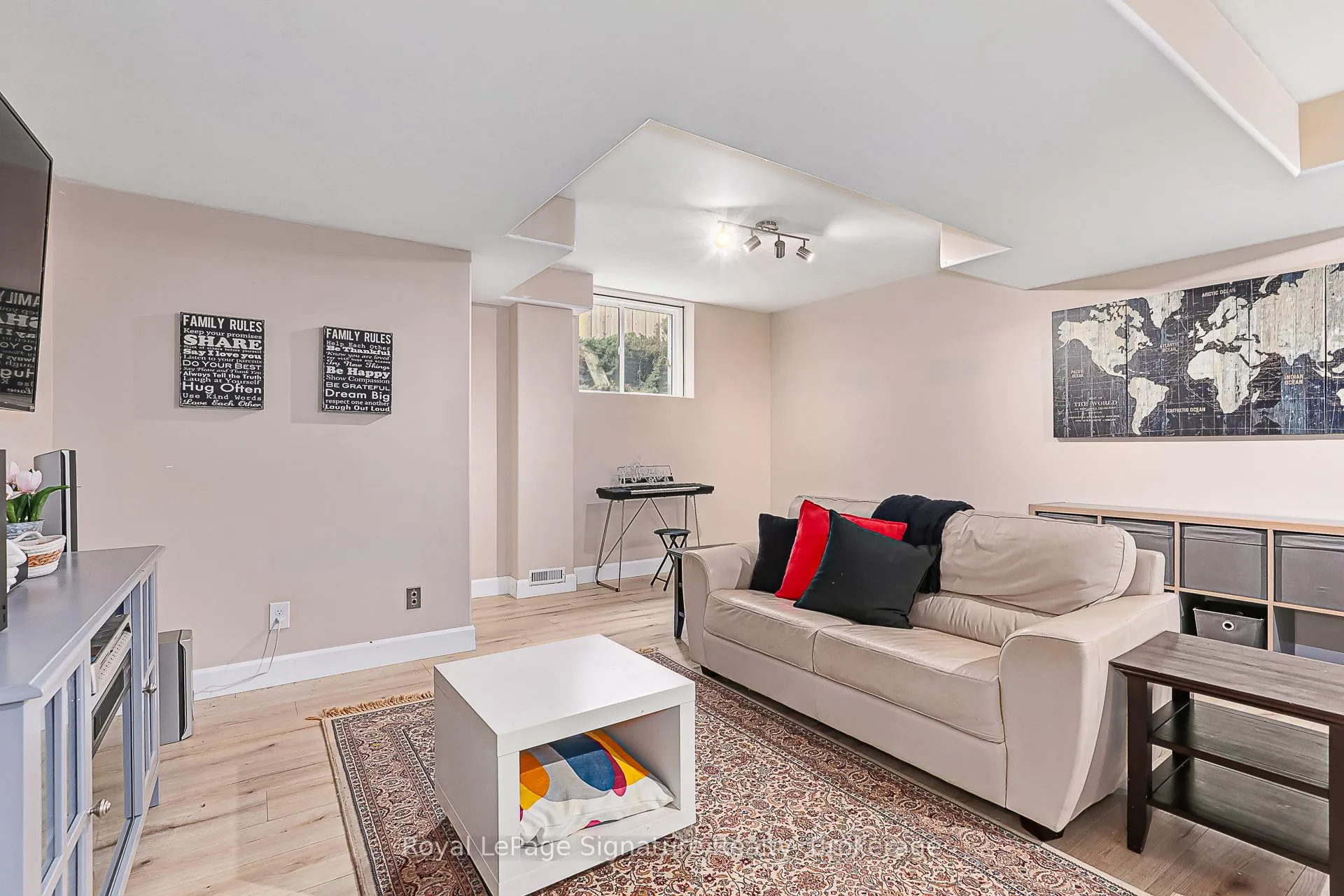 Photo 23 of 38 Garbutt Crescent, Collingwood — HOMEH