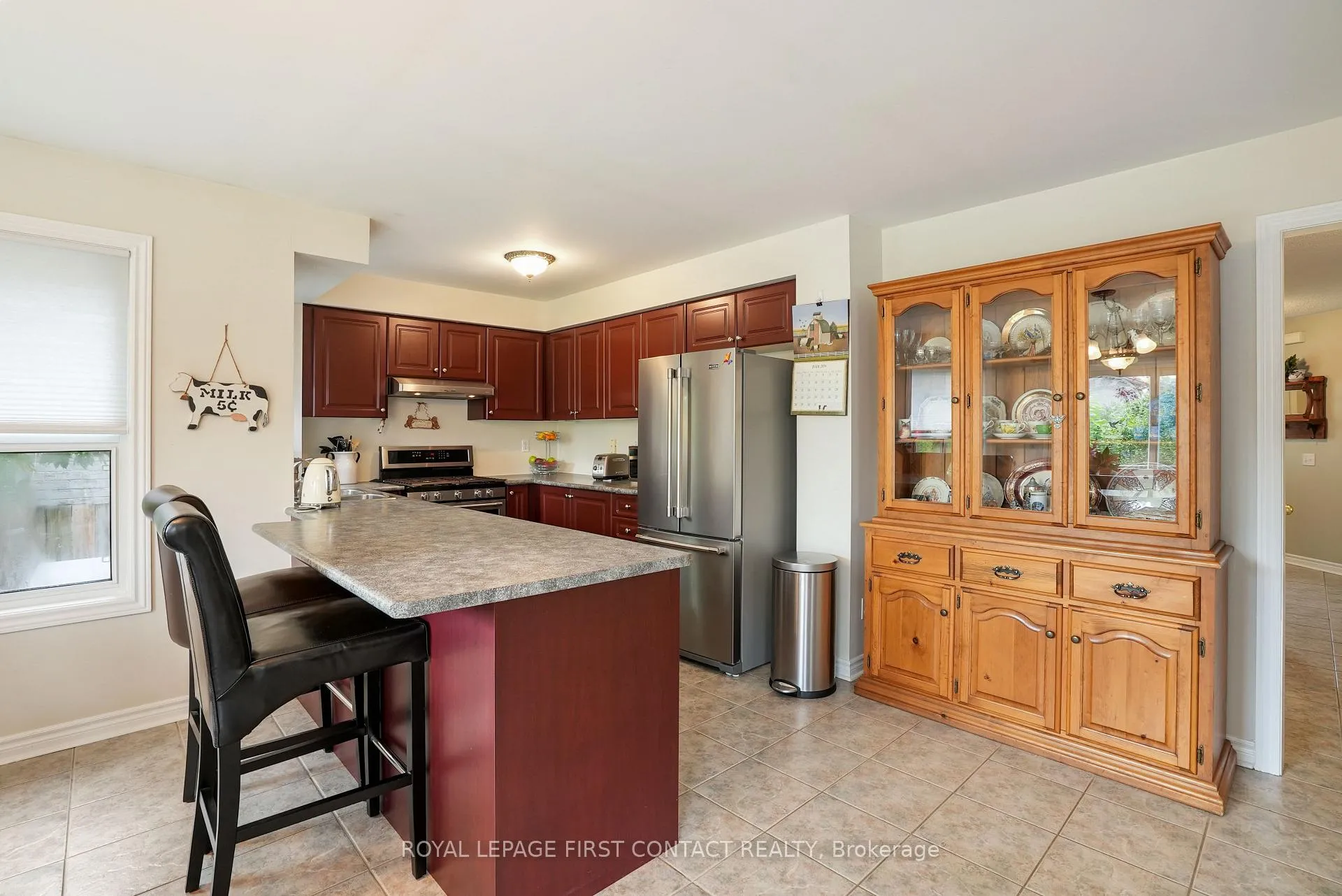 Photo 8 of 14 Meyer Avenue, Barrie, East Bayfield — HOMEH