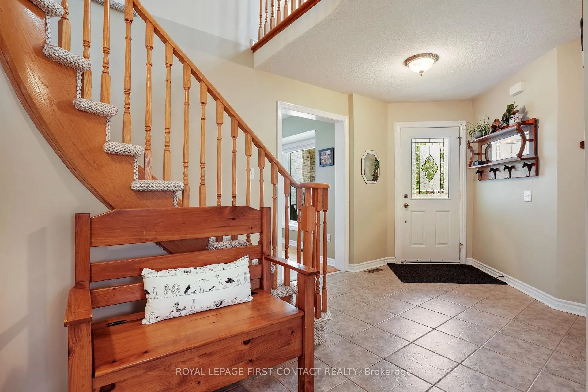 Photo 16 of 14 Meyer Avenue, Barrie, East Bayfield — HOMEH