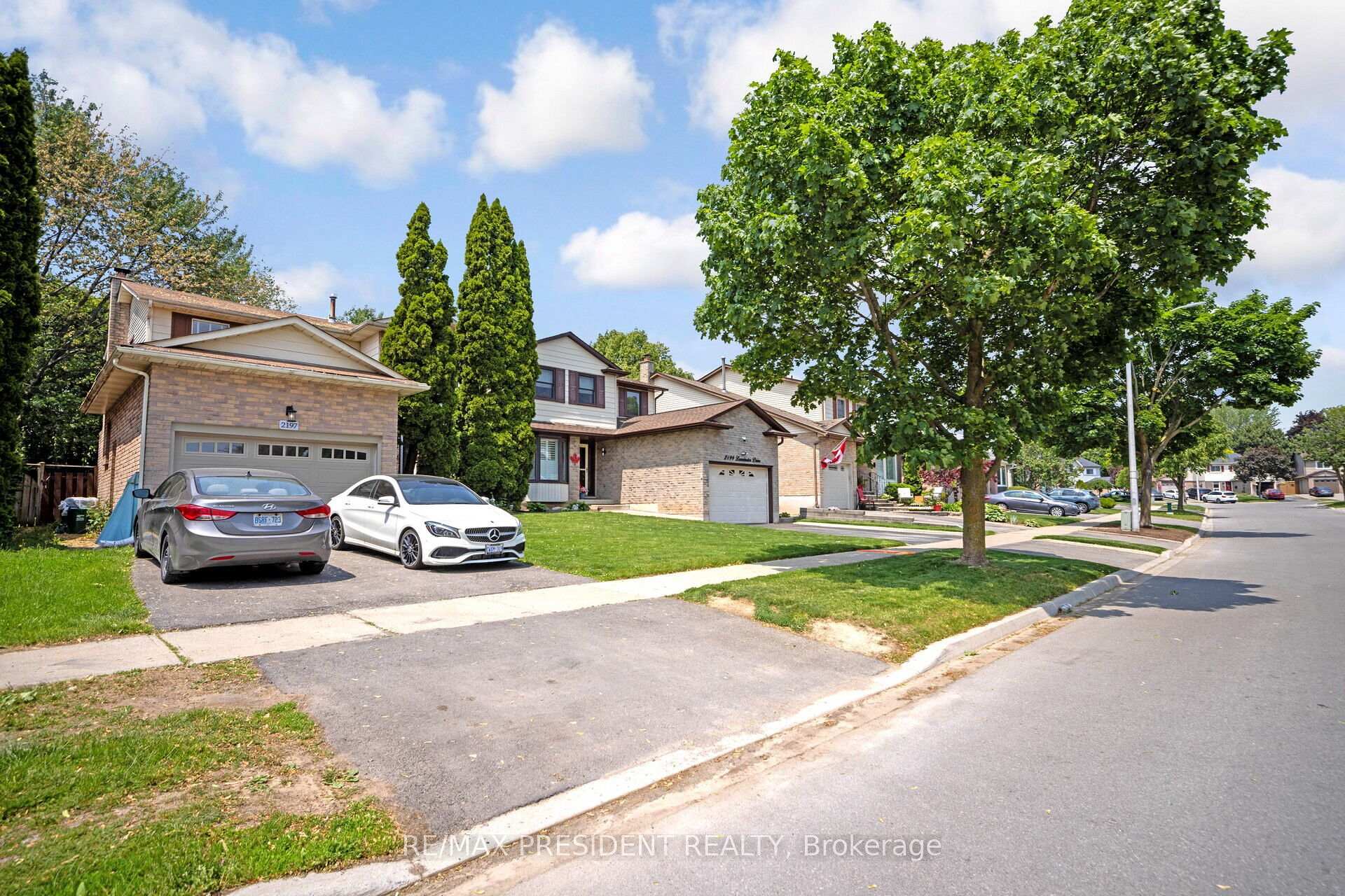 Photo 3 of 2197 Leominster Drive, Burlington, Brant Hills — HOMEH