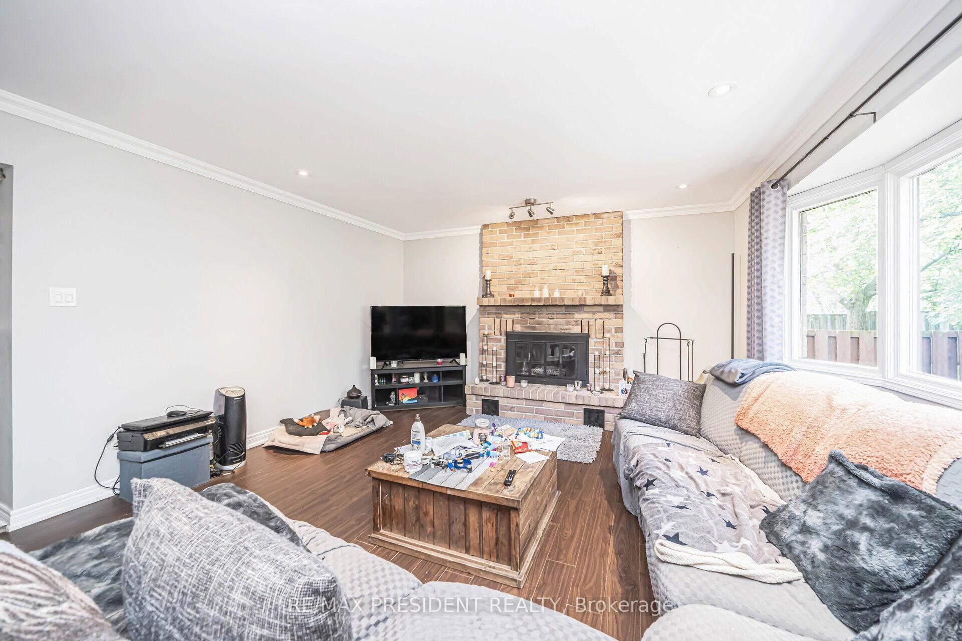 Photo 10 of 2197 Leominster Drive, Burlington, Brant Hills — HOMEH
