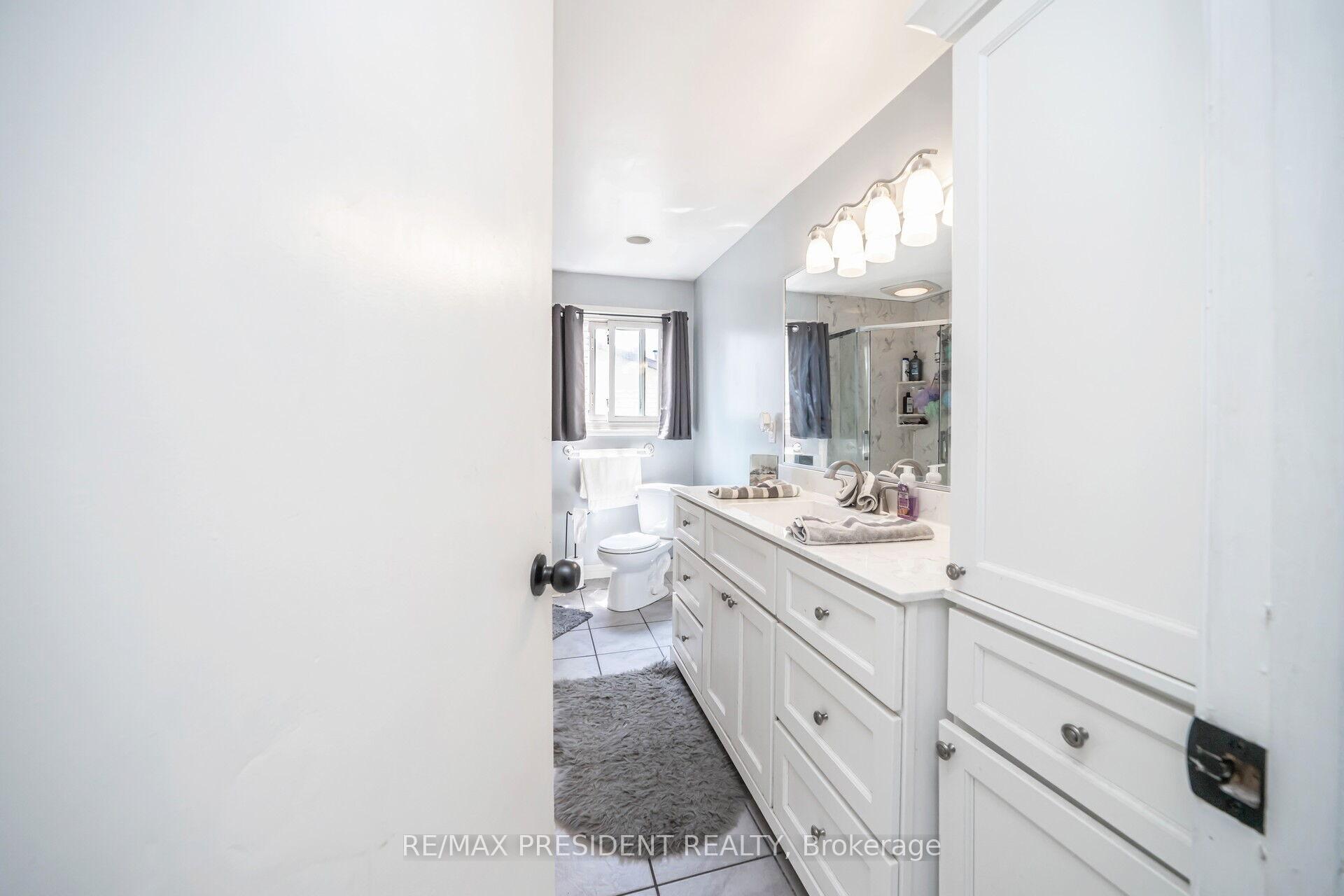 Photo 20 of 2197 Leominster Drive, Burlington, Brant Hills — HOMEH