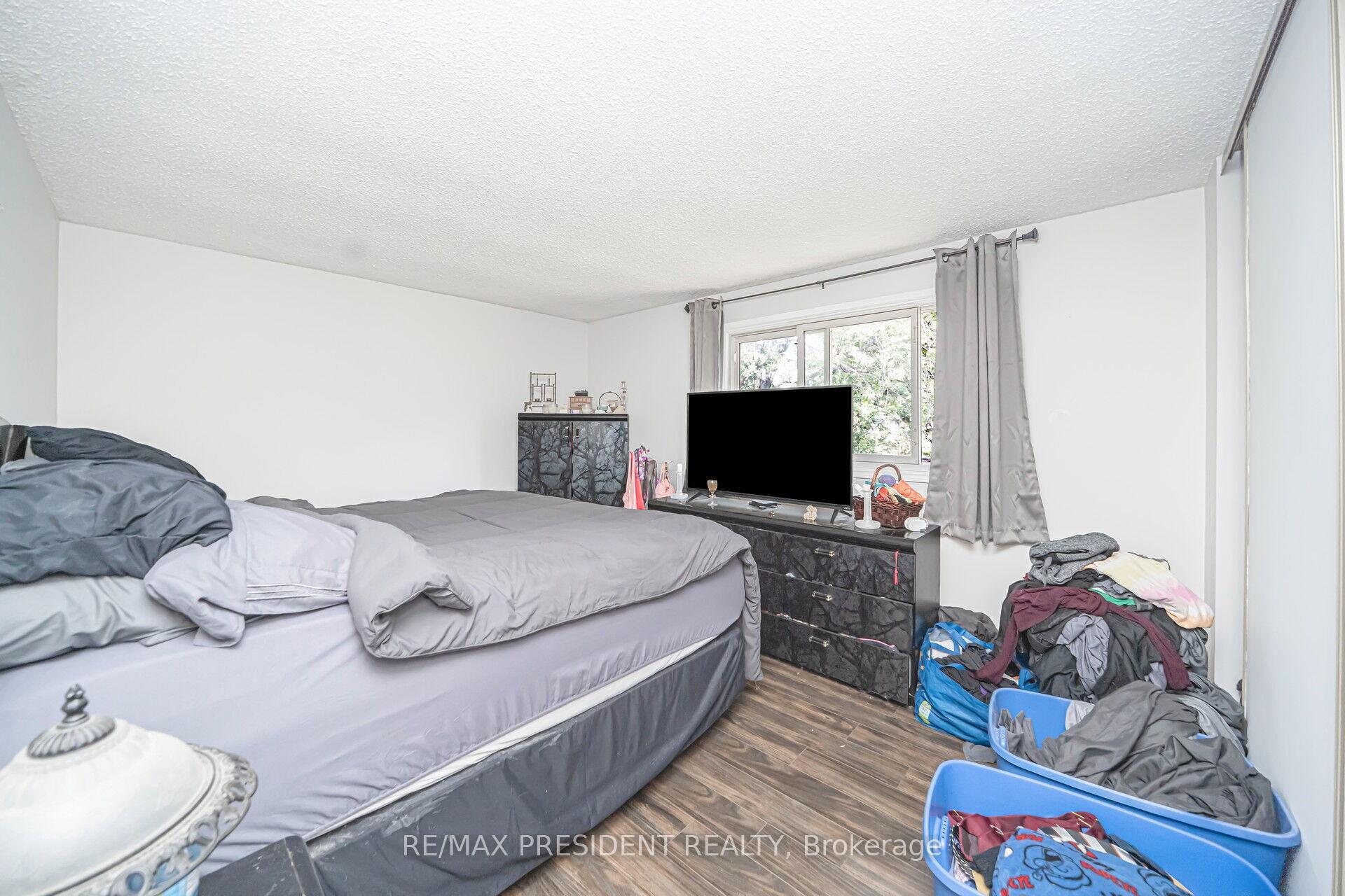 Photo 6 of 2197 Leominster Drive, Burlington, Brant Hills — HOMEH