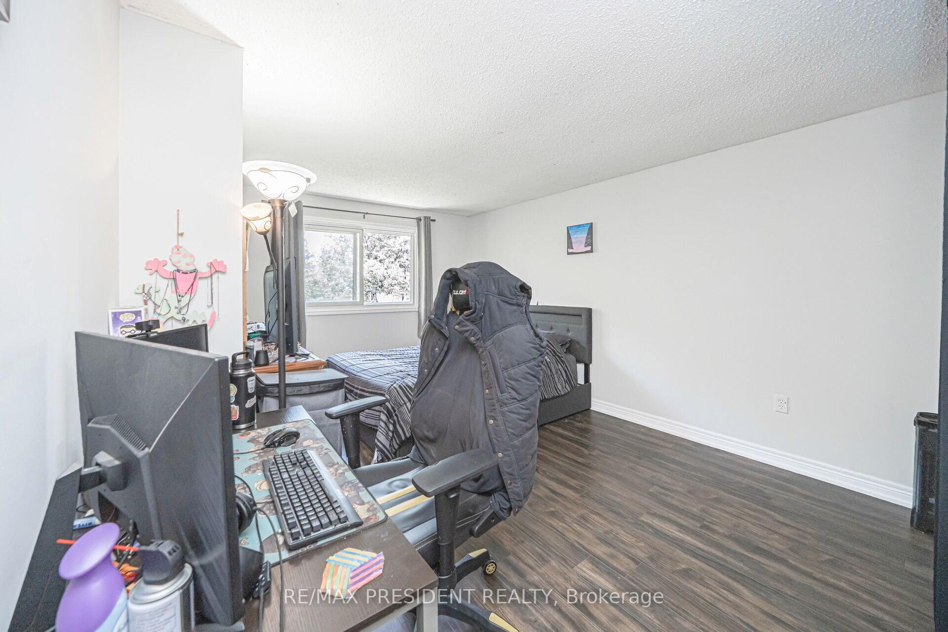 Photo 28 of 2197 Leominster Drive, Burlington, Brant Hills — HOMEH