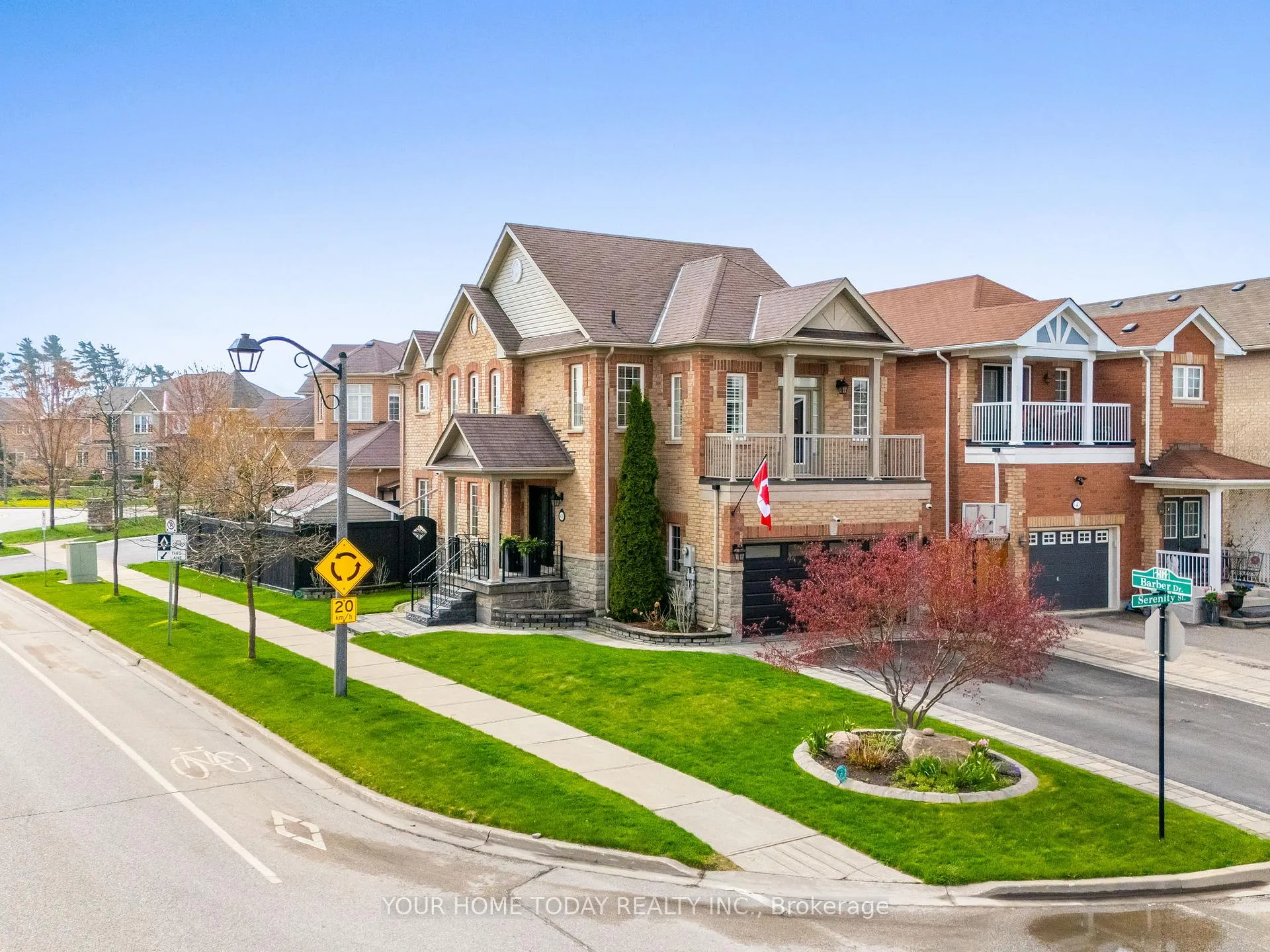 Photo 2 of 430 Barber Drive, Halton Hills, Georgetown — HOMEH