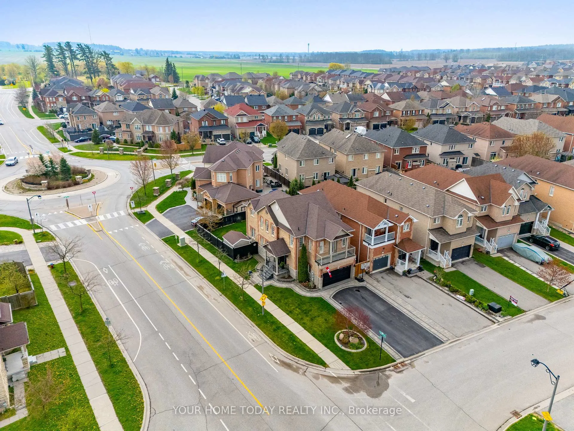Photo 5 of 430 Barber Drive, Halton Hills, Georgetown — HOMEH