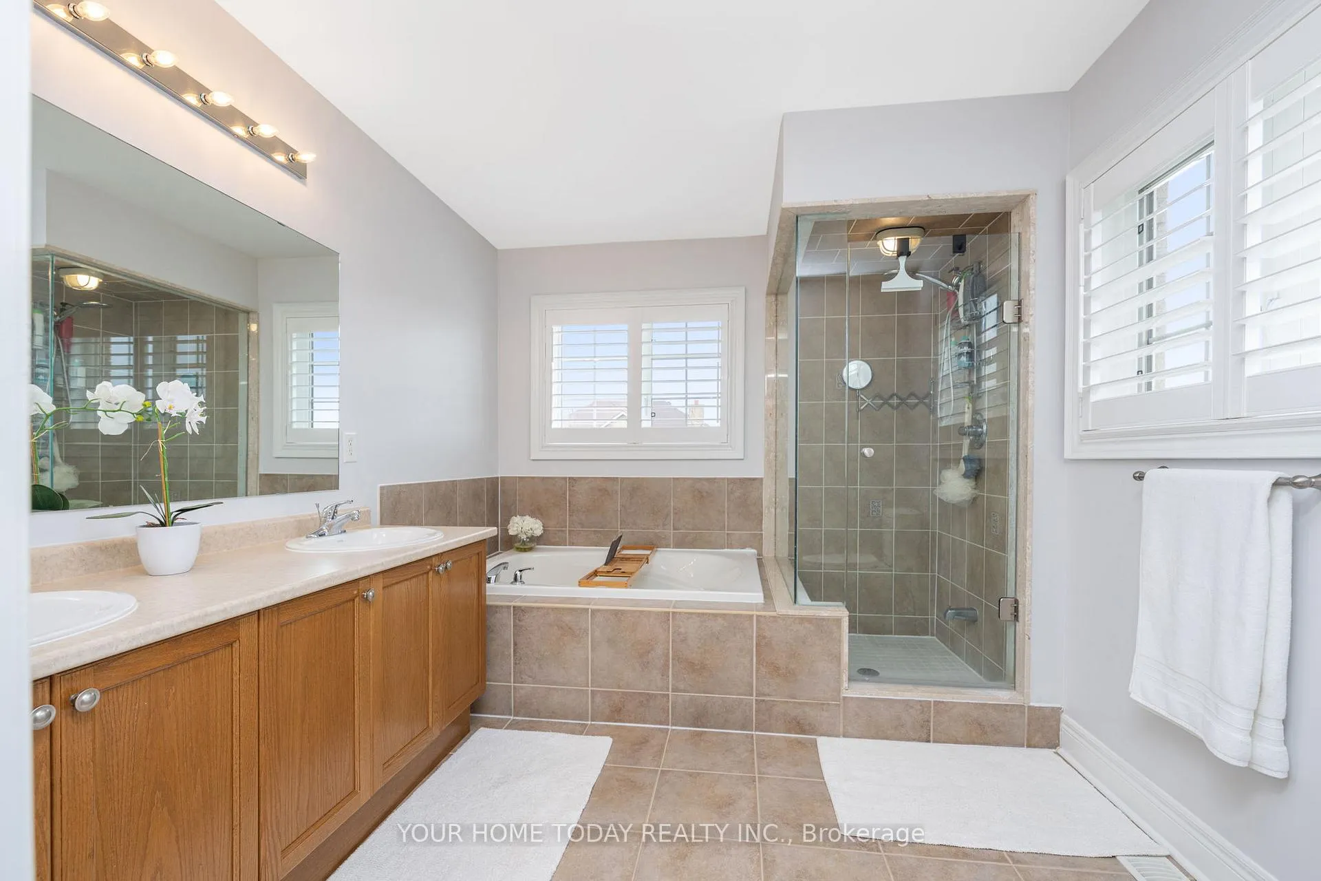 Photo 30 of 430 Barber Drive, Halton Hills, Georgetown — HOMEH