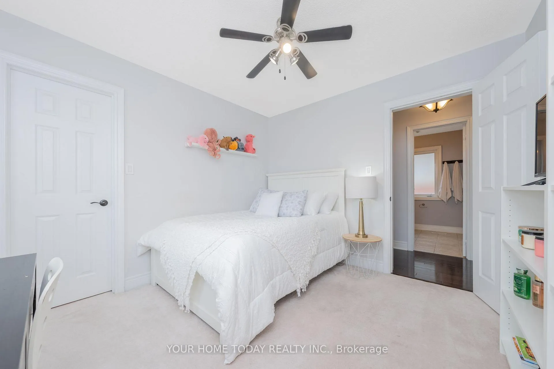 Photo 35 of 430 Barber Drive, Halton Hills, Georgetown — HOMEH