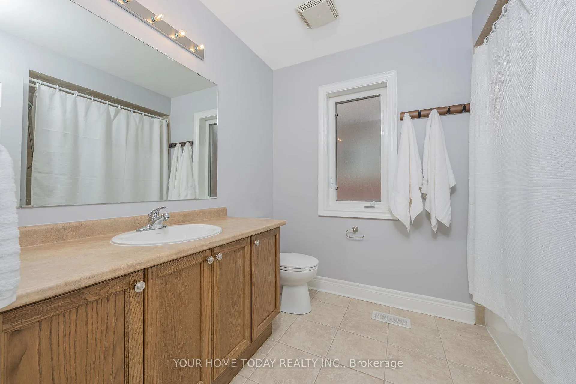 Photo 44 of 430 Barber Drive, Halton Hills, Georgetown — HOMEH