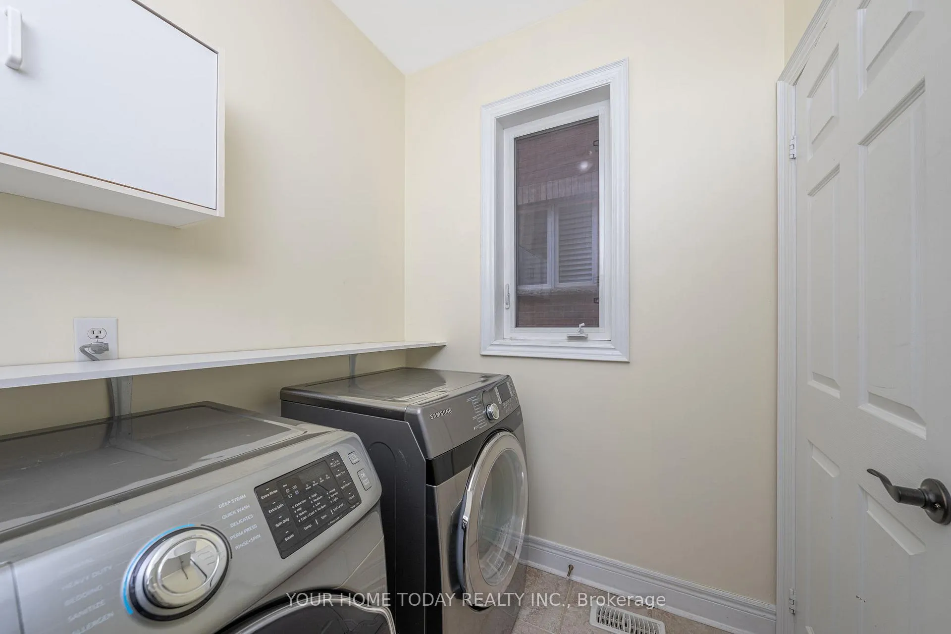 Photo 46 of 430 Barber Drive, Halton Hills, Georgetown — HOMEH