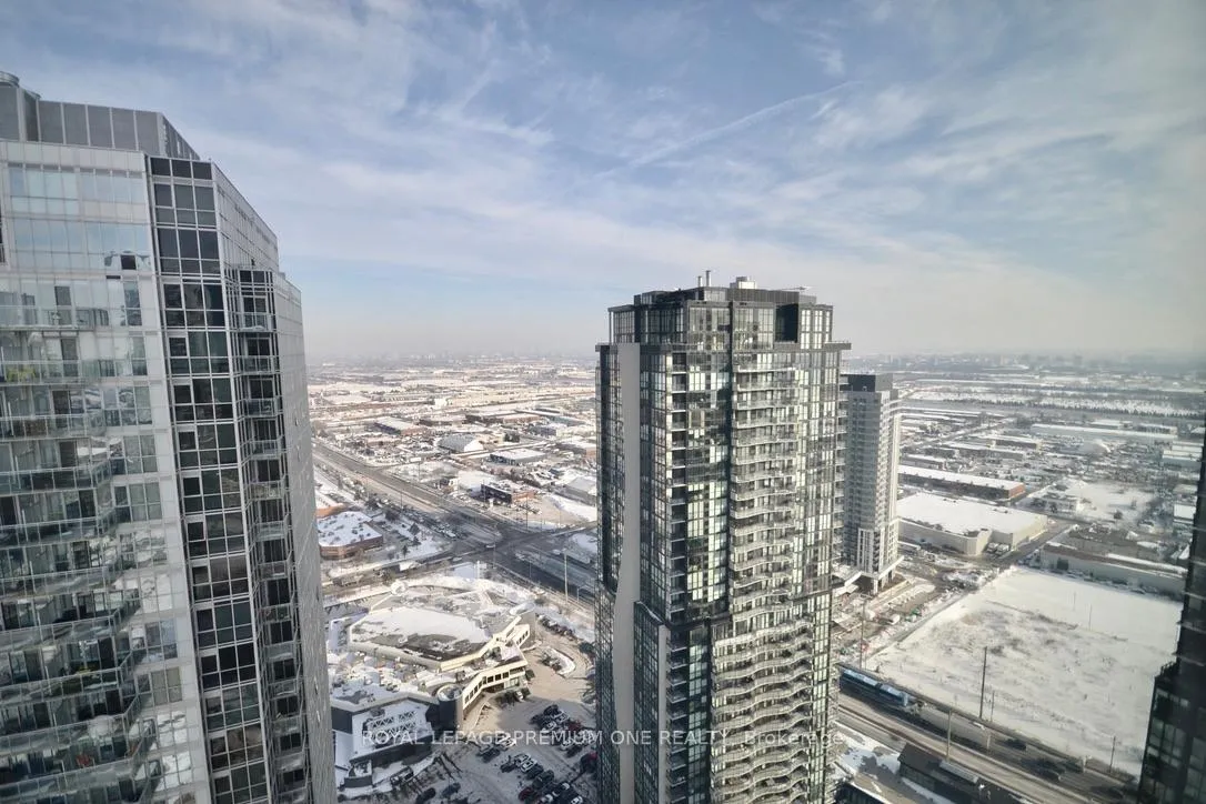 Photo 20 of Unit 3609, 2916 Highway 7 Road E, Vaughan, Concord — HOMEH