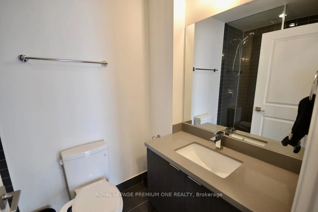 Photo 26 of Unit 3609, 2916 Highway 7 Road E, Vaughan, Concord — HOMEH