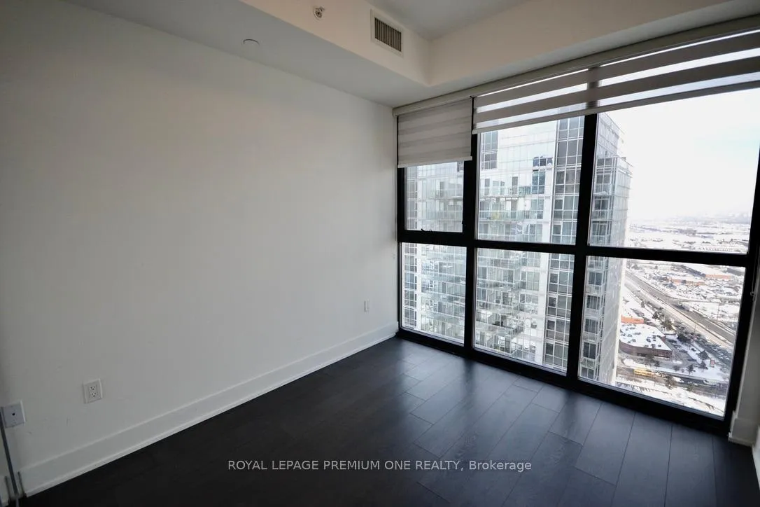 Photo 27 of Unit 3609, 2916 Highway 7 Road E, Vaughan, Concord — HOMEH