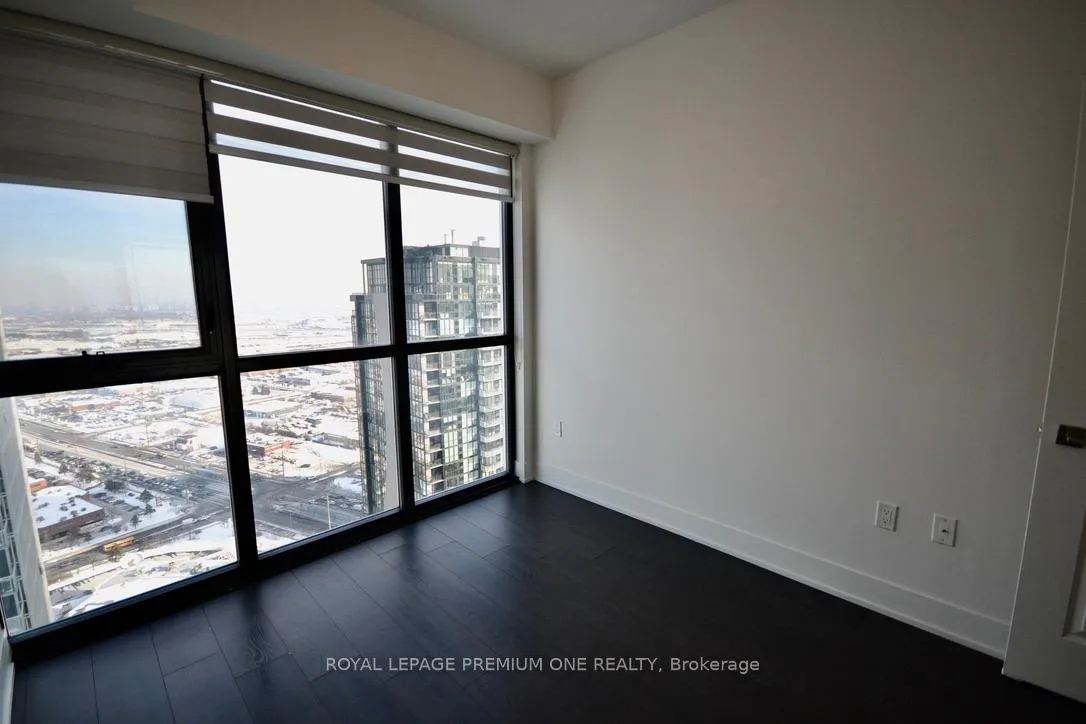 Photo 28 of Unit 3609, 2916 Highway 7 Road E, Vaughan, Concord — HOMEH