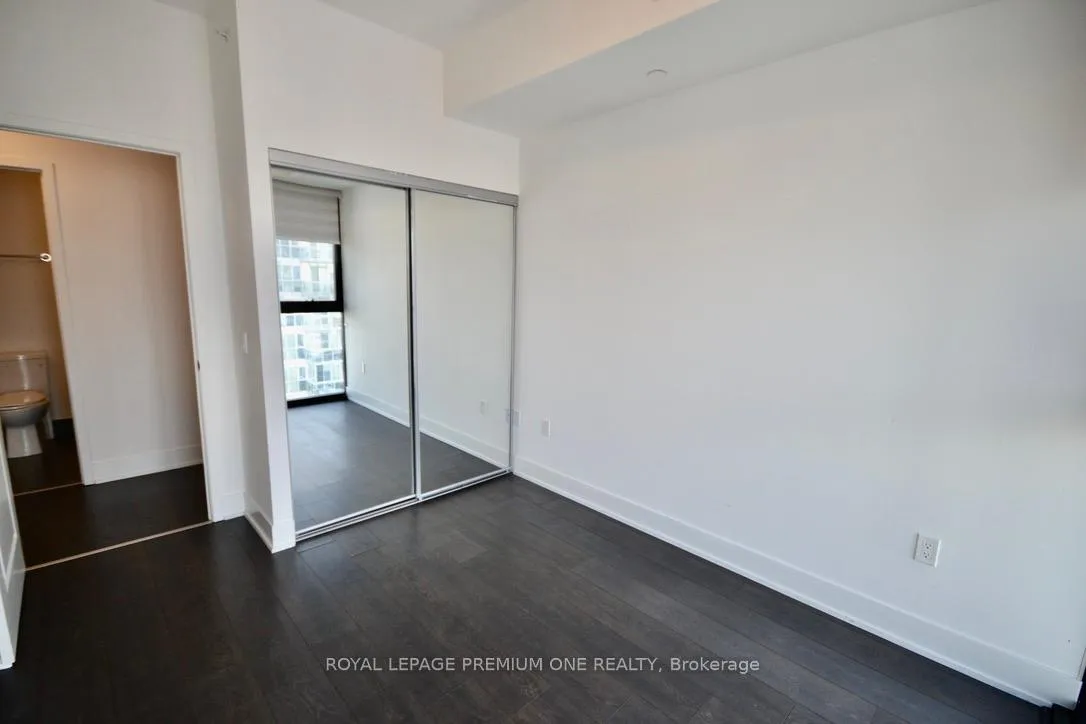 Photo 30 of Unit 3609, 2916 Highway 7 Road E, Vaughan, Concord — HOMEH