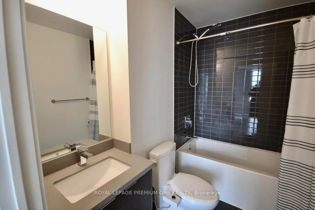 Photo 31 of Unit 3609, 2916 Highway 7 Road E, Vaughan, Concord — HOMEH