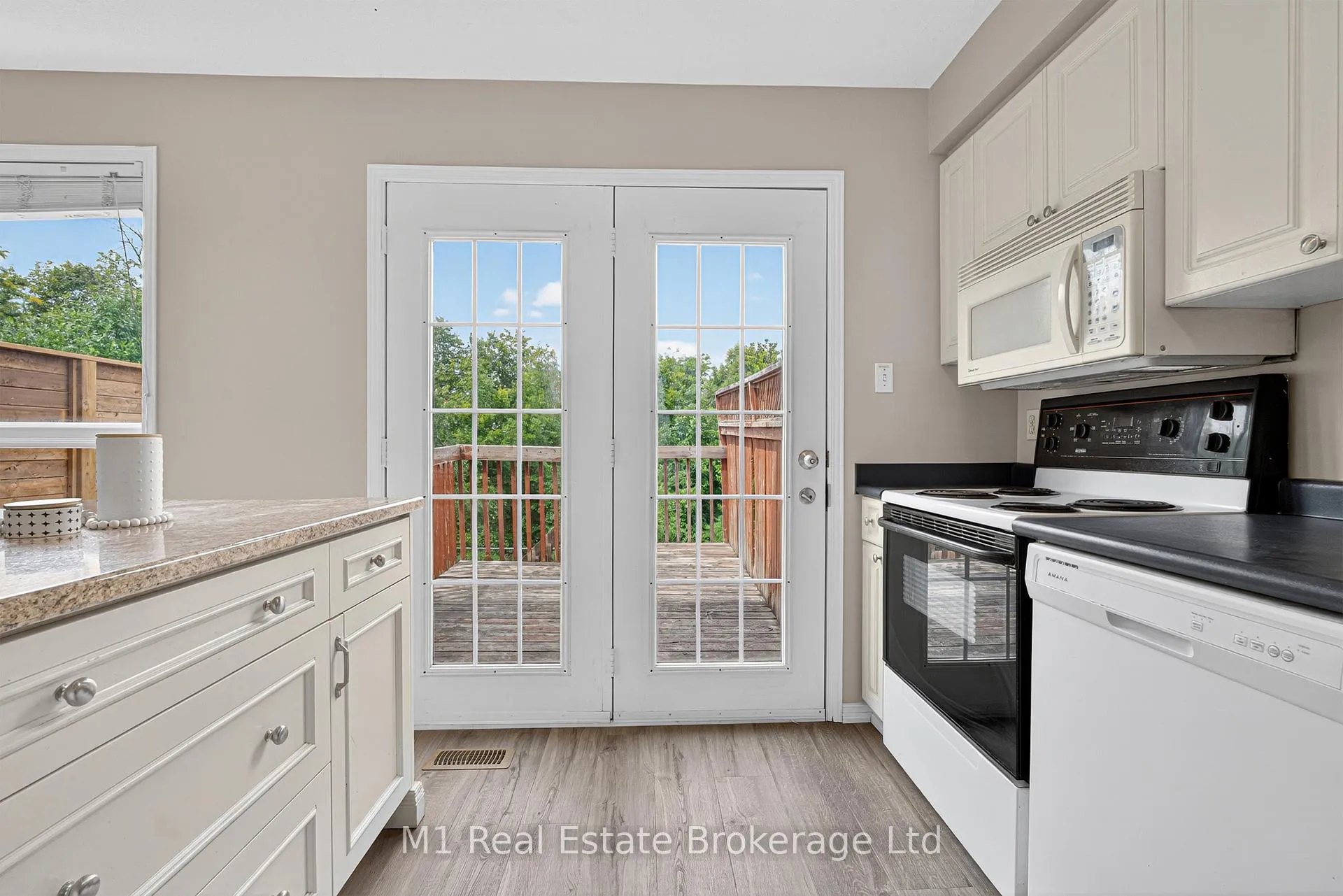 Photo 8 of 112 Chesterton Lane, Guelph, Grange Road — HOMEH