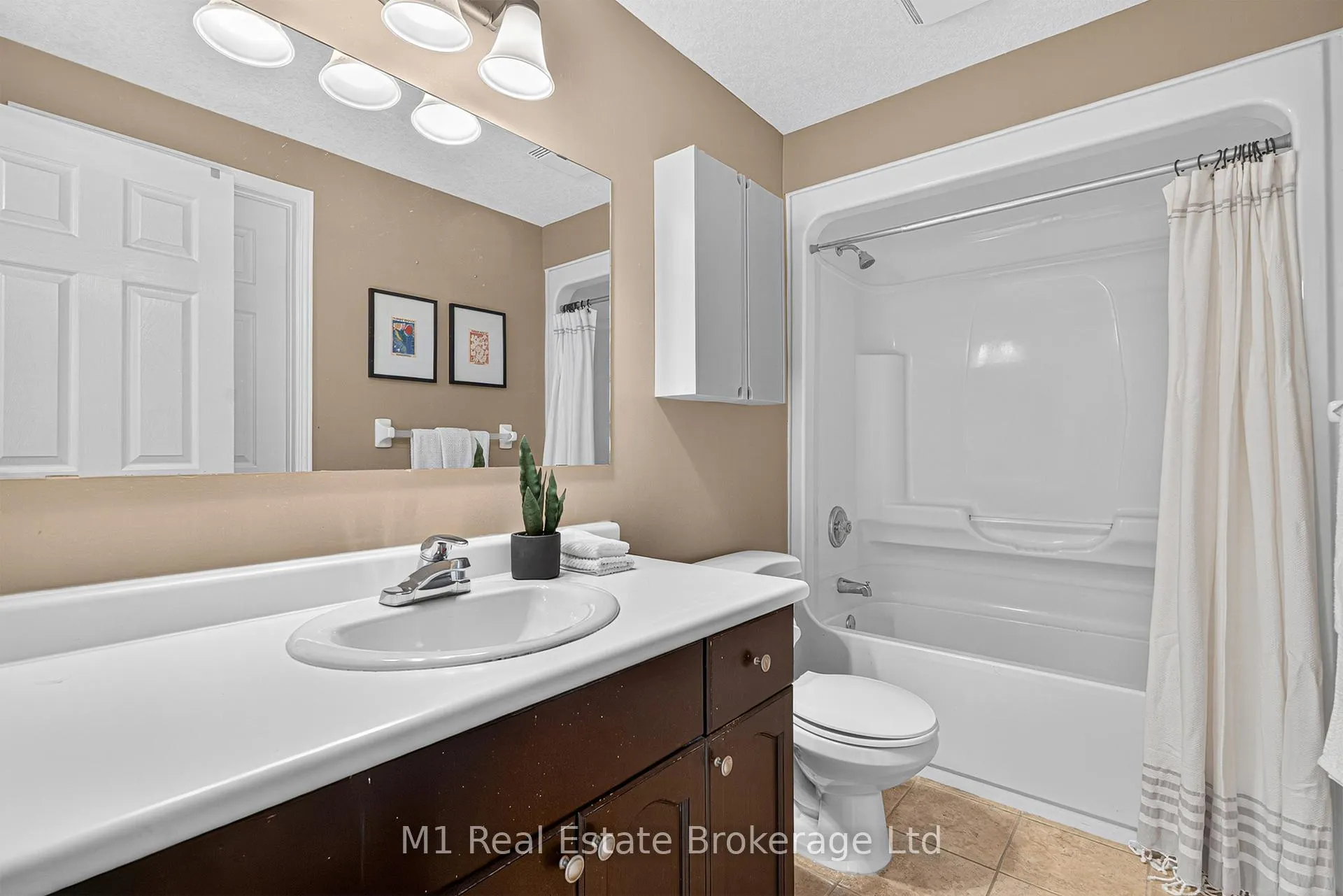 Photo 25 of 112 Chesterton Lane, Guelph, Grange Road — HOMEH