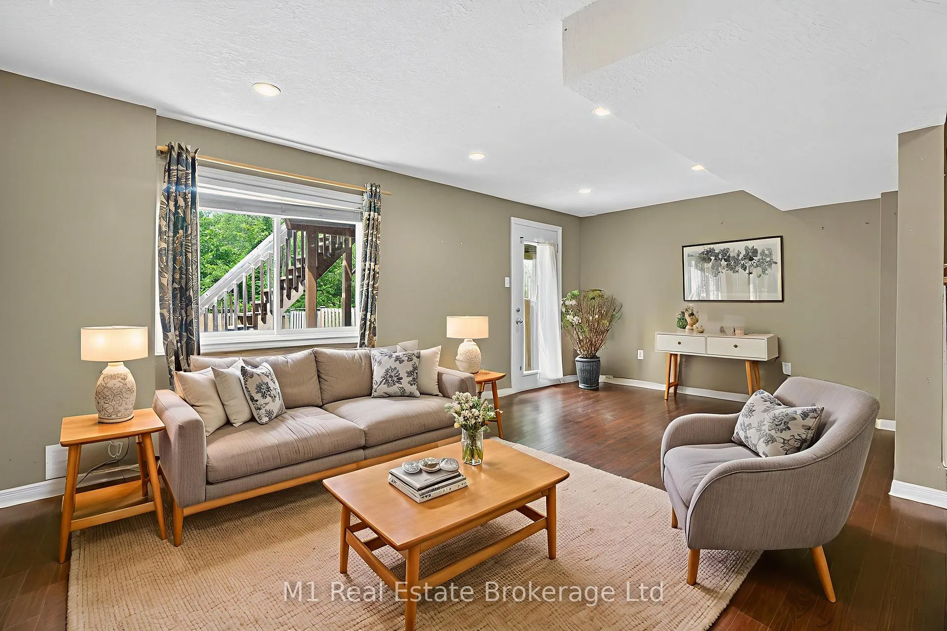 Photo 29 of 112 Chesterton Lane, Guelph, Grange Road — HOMEH