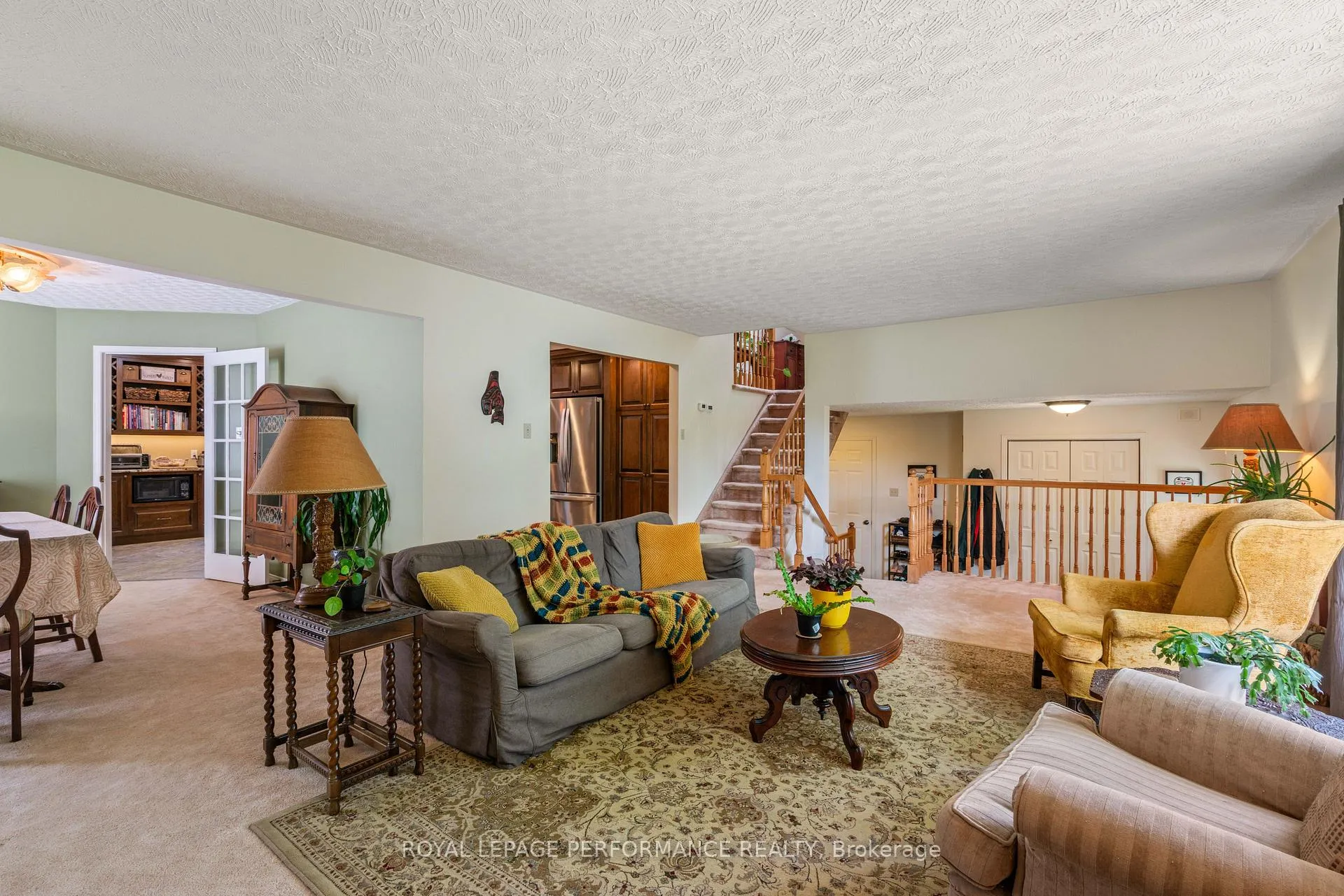 Photo 3 of 1639 Blakely Drive N, Cornwall — HOMEH