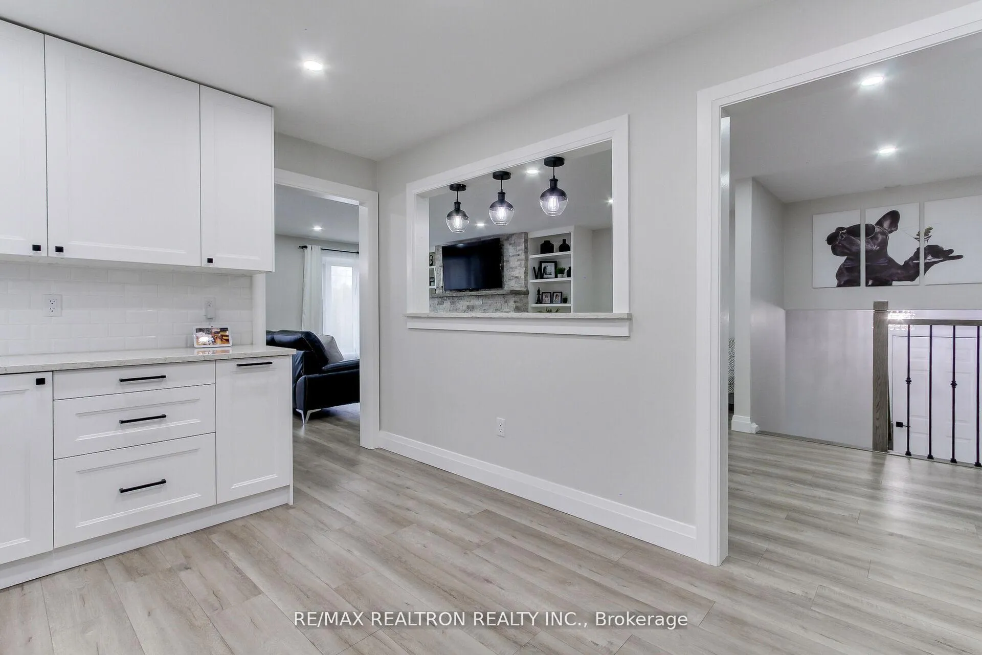 Photo 11 of 98 Everton Drive, Innisfil, Gilford — HOMEH