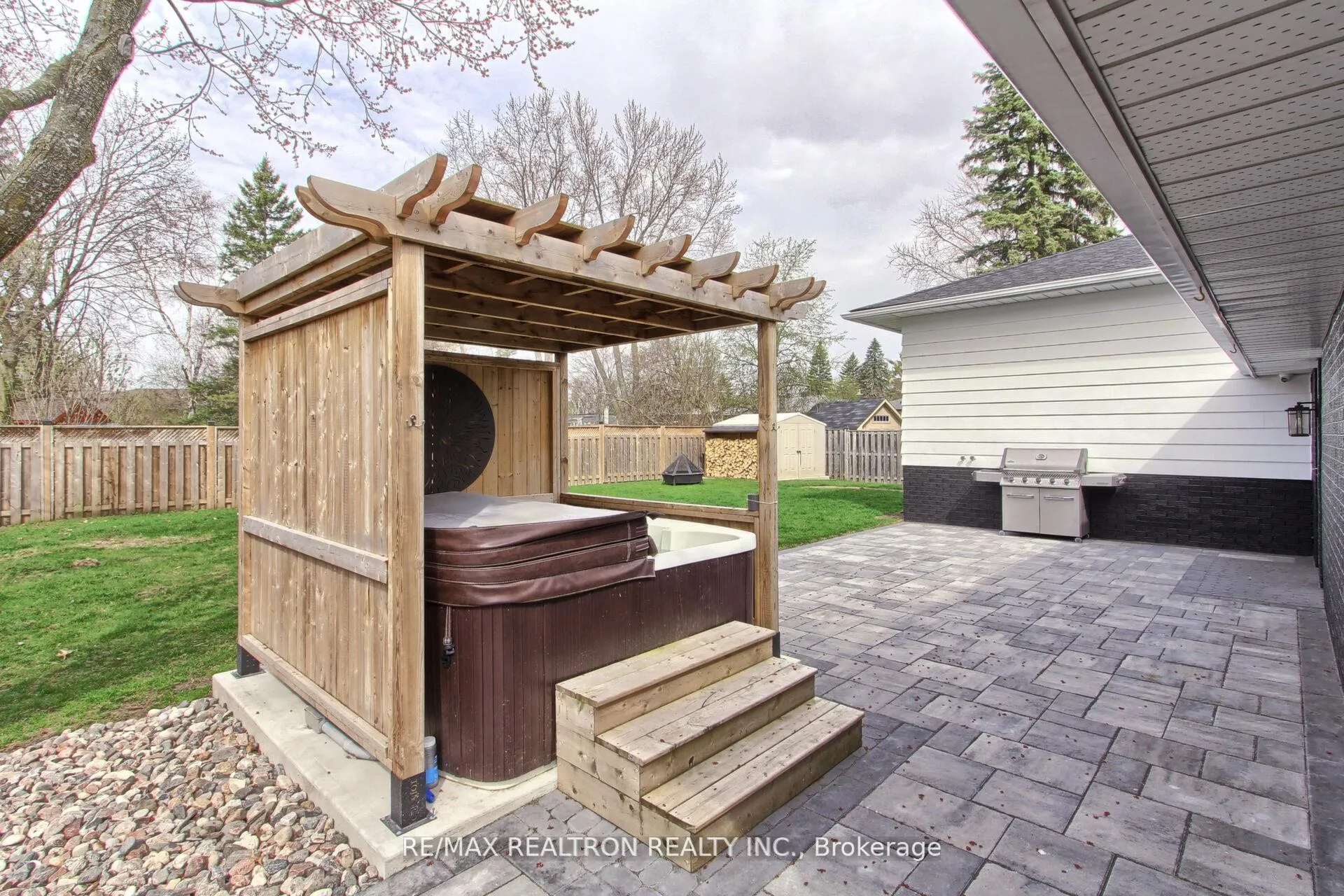 Photo 28 of 98 Everton Drive, Innisfil, Gilford — HOMEH