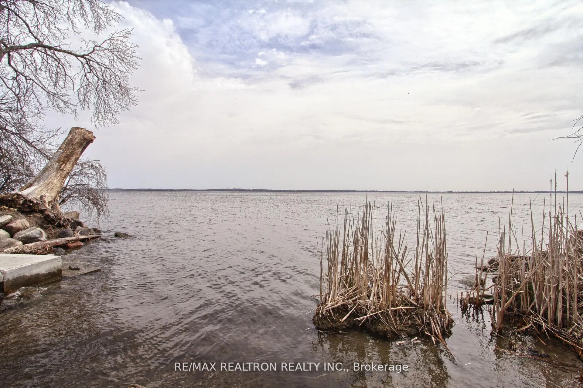 Photo 33 of 98 Everton Drive, Innisfil, Gilford — HOMEH