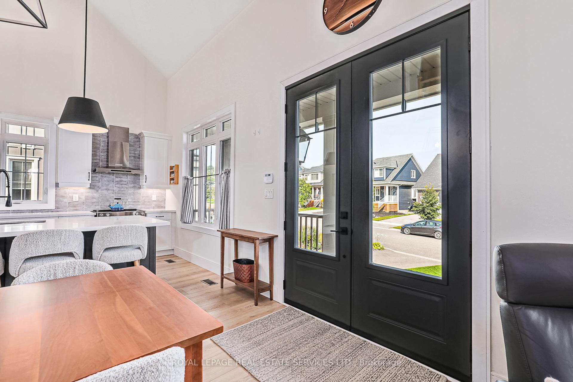 Photo 4 of 337 Yellow Birch Crescent, Blue Mountains — HOMEH