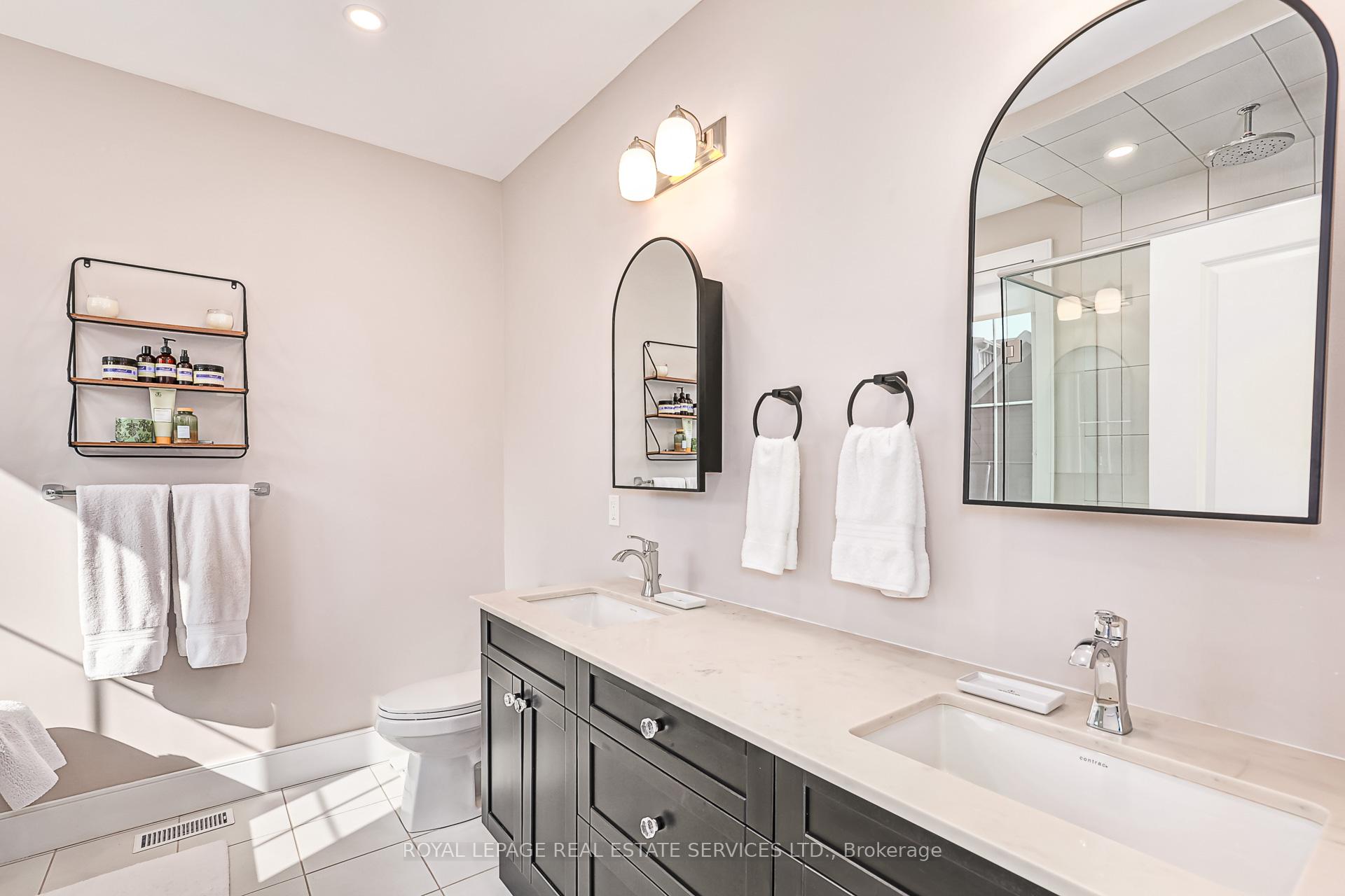 Photo 16 of 337 Yellow Birch Crescent, Blue Mountains — HOMEH