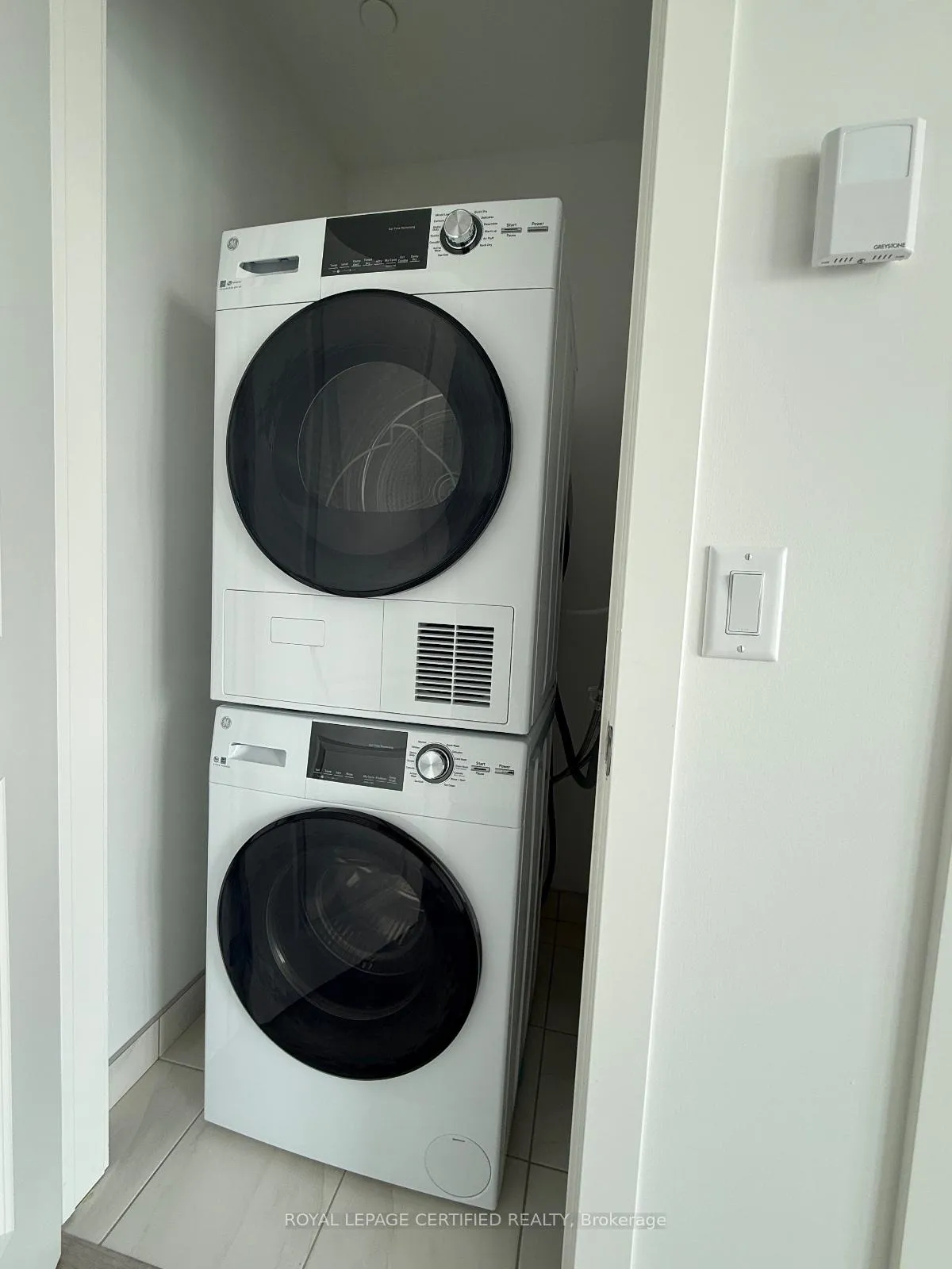 Photo 14 of Unit 519, 461 Green Road W, Hamilton, Stoney Creek — HOMEH