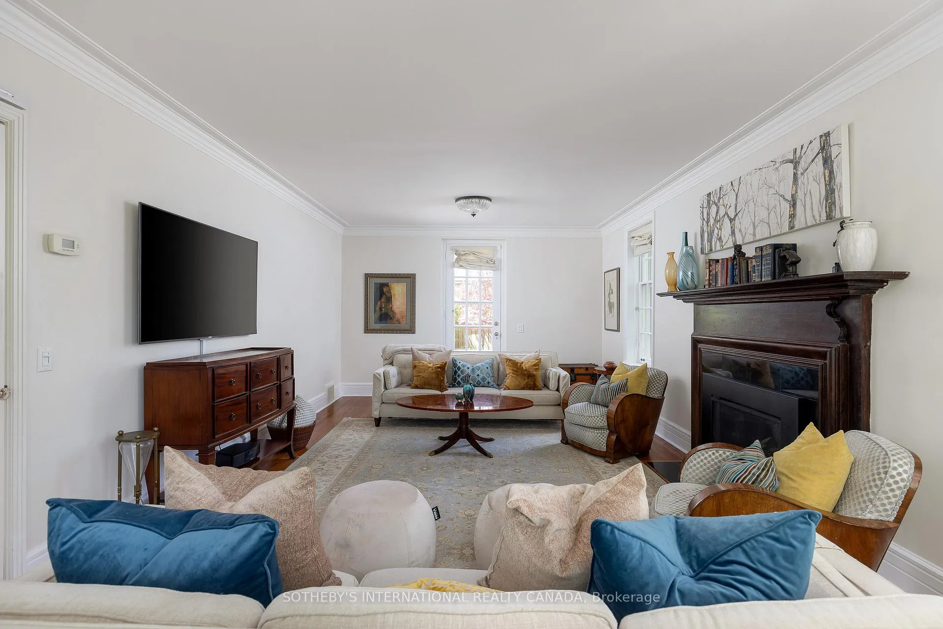 Photo 6 of 3 Mason Boulevard, Toronto, Bedford Park-Nortown — HOMEH