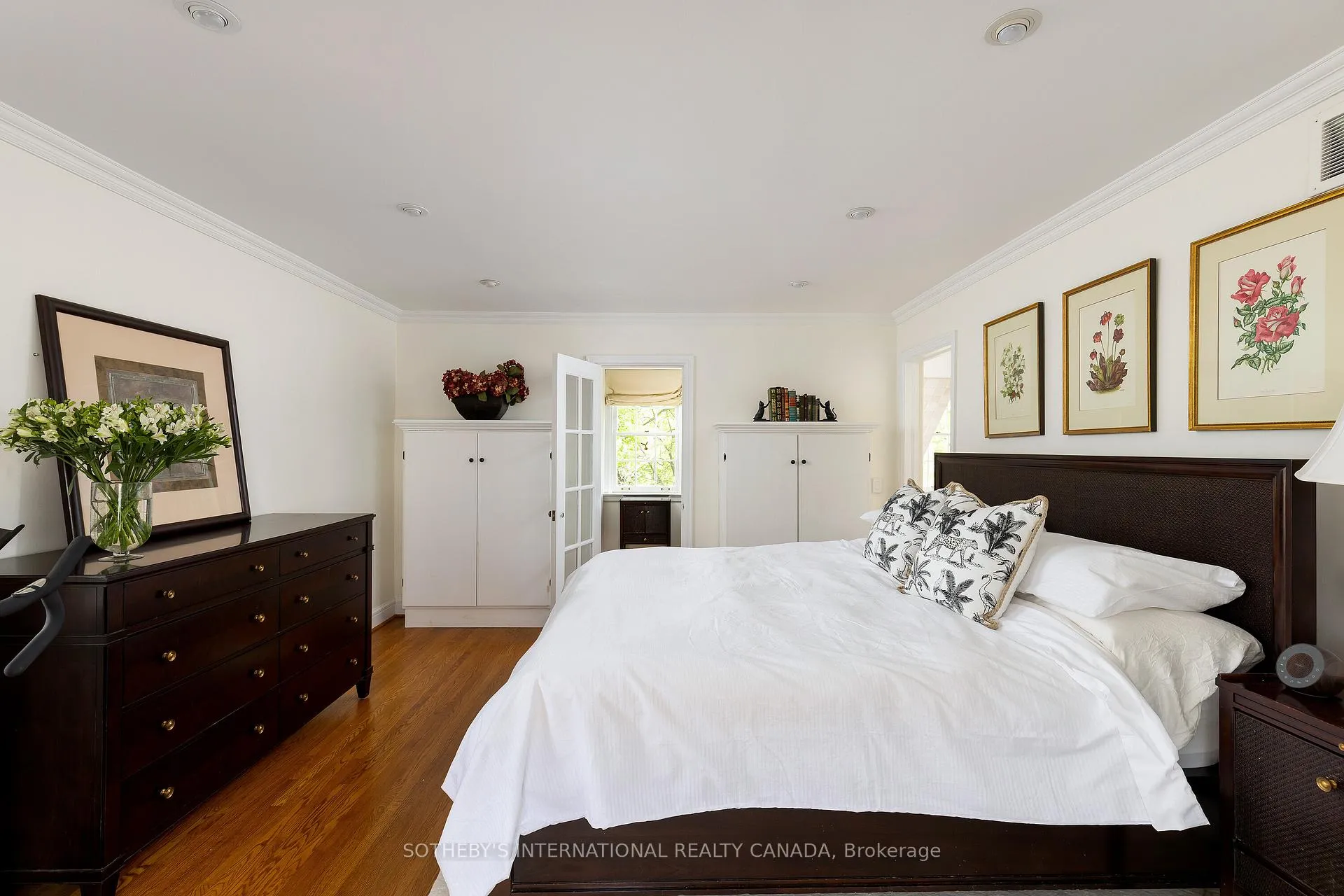 Photo 12 of 3 Mason Boulevard, Toronto, Bedford Park-Nortown — HOMEH