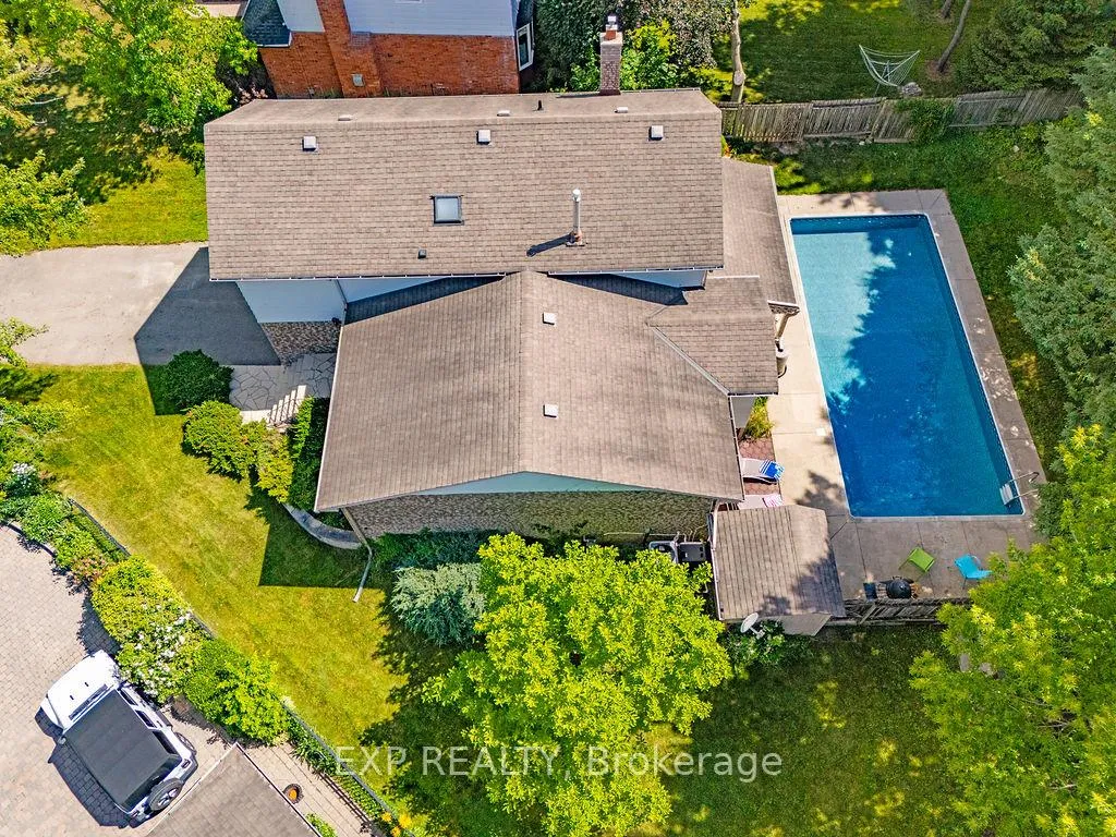 Photo 42 of 18 Nancy Court, Hamilton, Waterdown — HOMEH