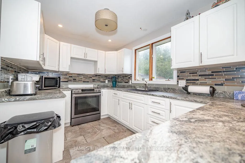 Photo 2 of 66 Glendale Avenue, Deep River — HOMEH
