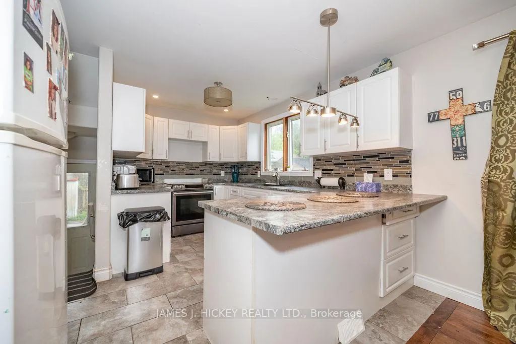 Photo 4 of 66 Glendale Avenue, Deep River — HOMEH