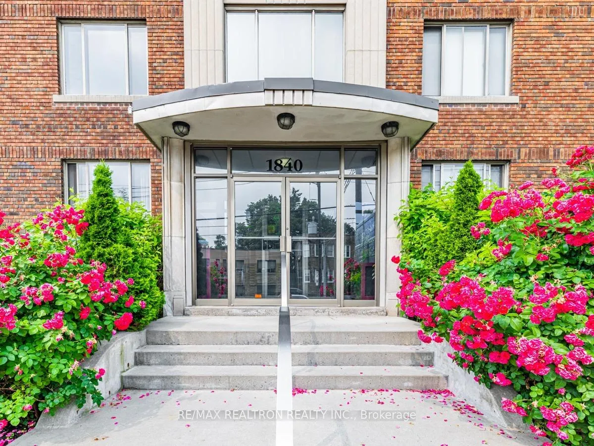 Photo 2 of Unit 104, 1840 Bathurst Street, Toronto, Humewood-Cedarvale — HOMEH