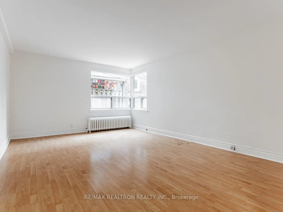 Photo 3 of Unit 104, 1840 Bathurst Street, Toronto, Humewood-Cedarvale — HOMEH